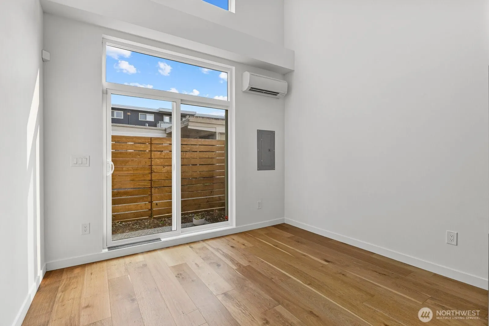 5439 California Avenue SW #H, Seattle, WA 98136