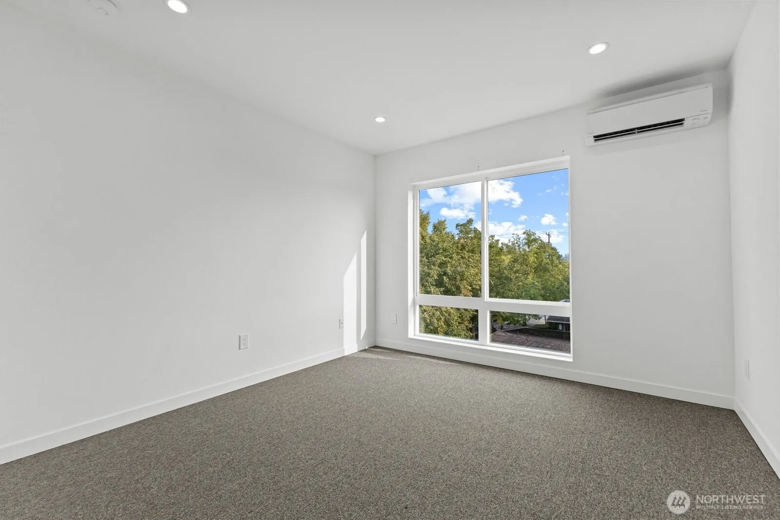 5439 California Avenue SW #H, Seattle, WA 98136