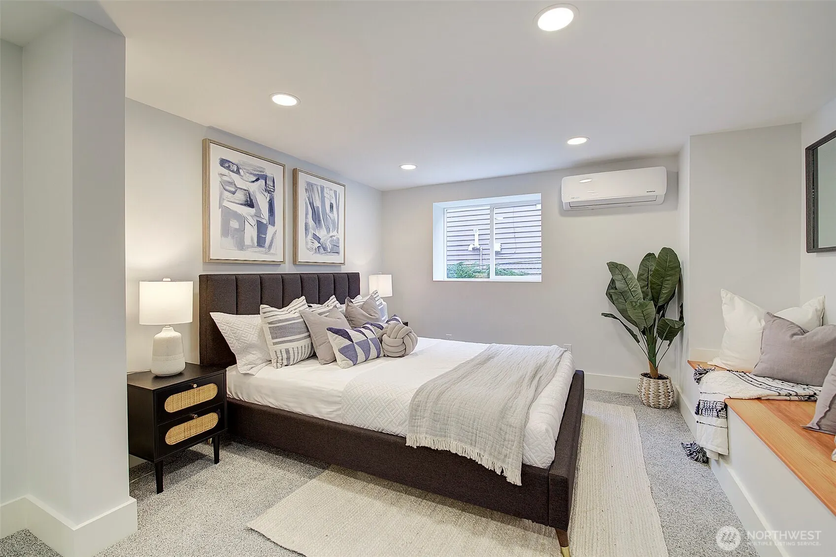 934 25th Avenue S, Seattle, WA 98144
