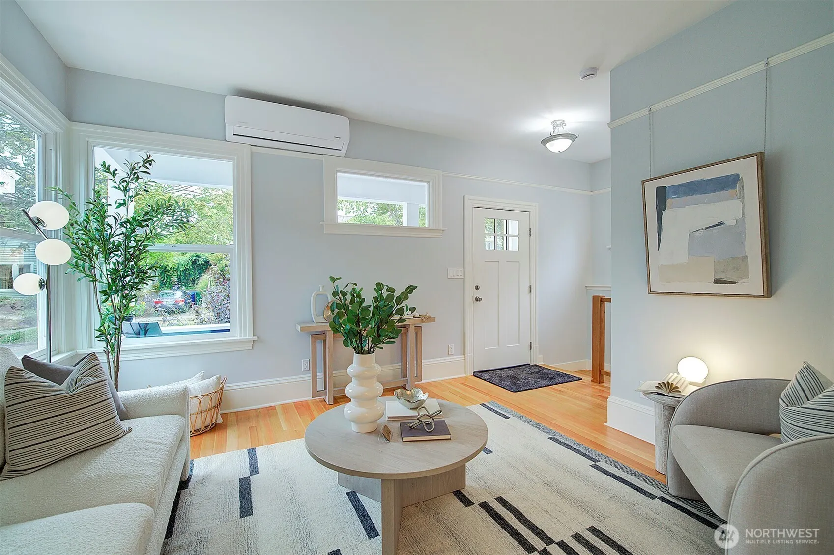 934 25th Avenue S, Seattle, WA 98144