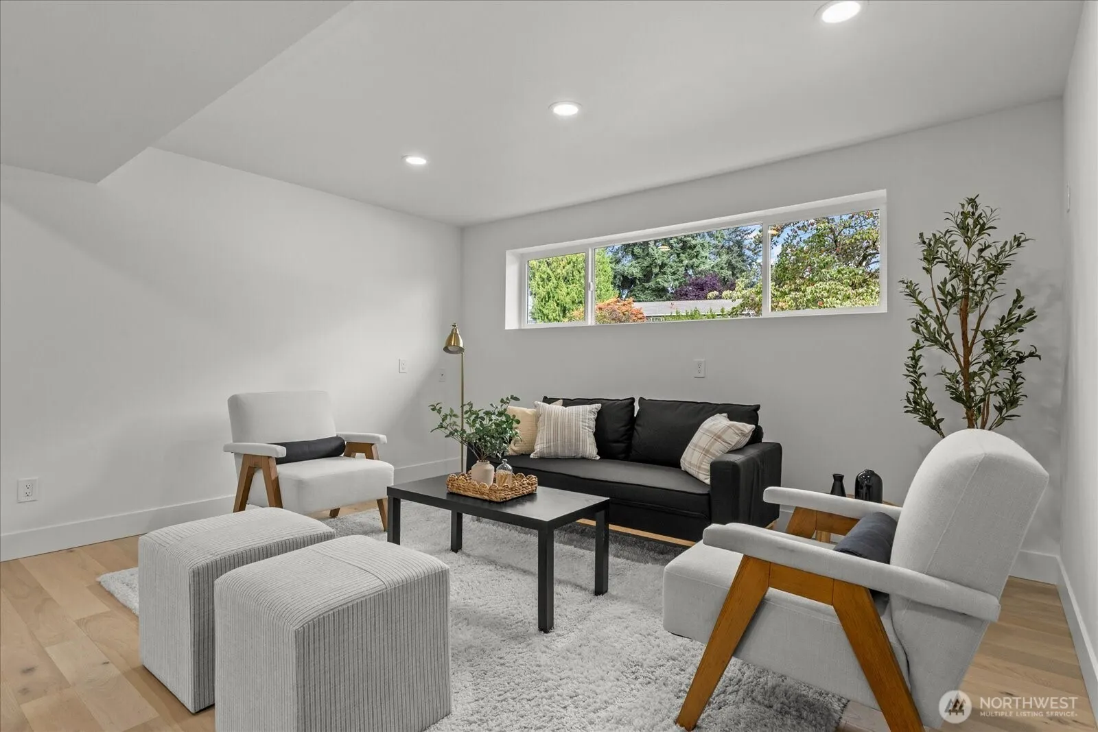 12935 NE 131st Street , Kirkland, WA 98034
