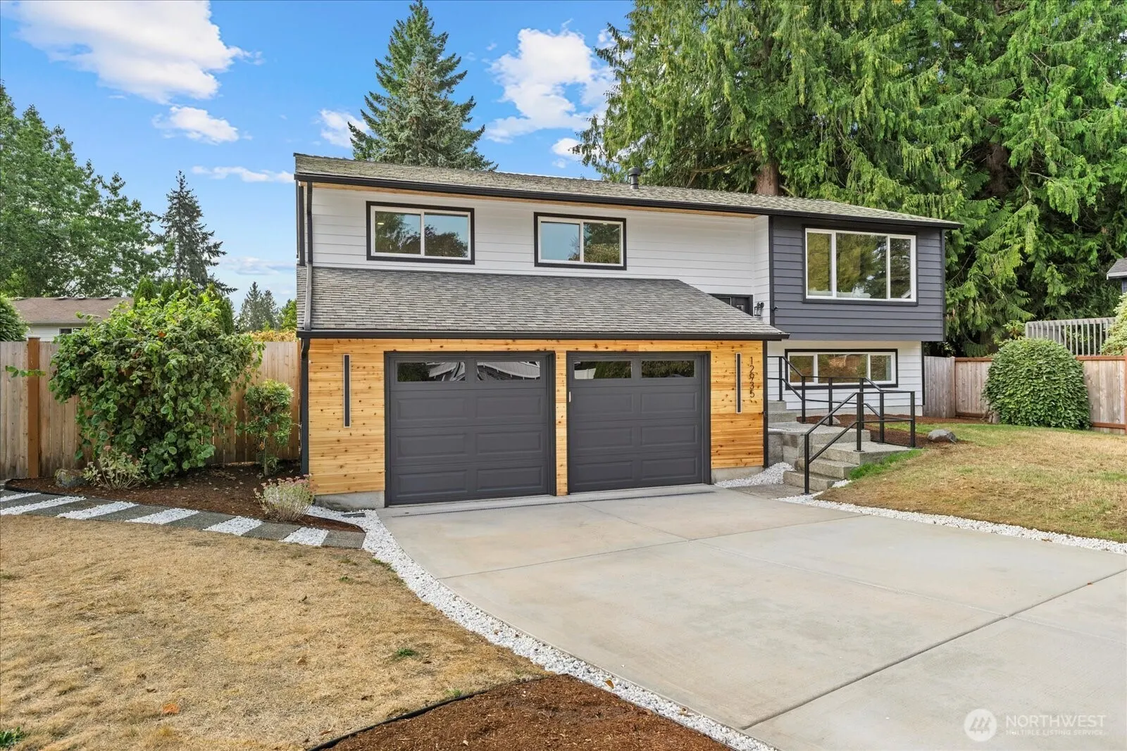12935 NE 131st Street , Kirkland, WA 98034