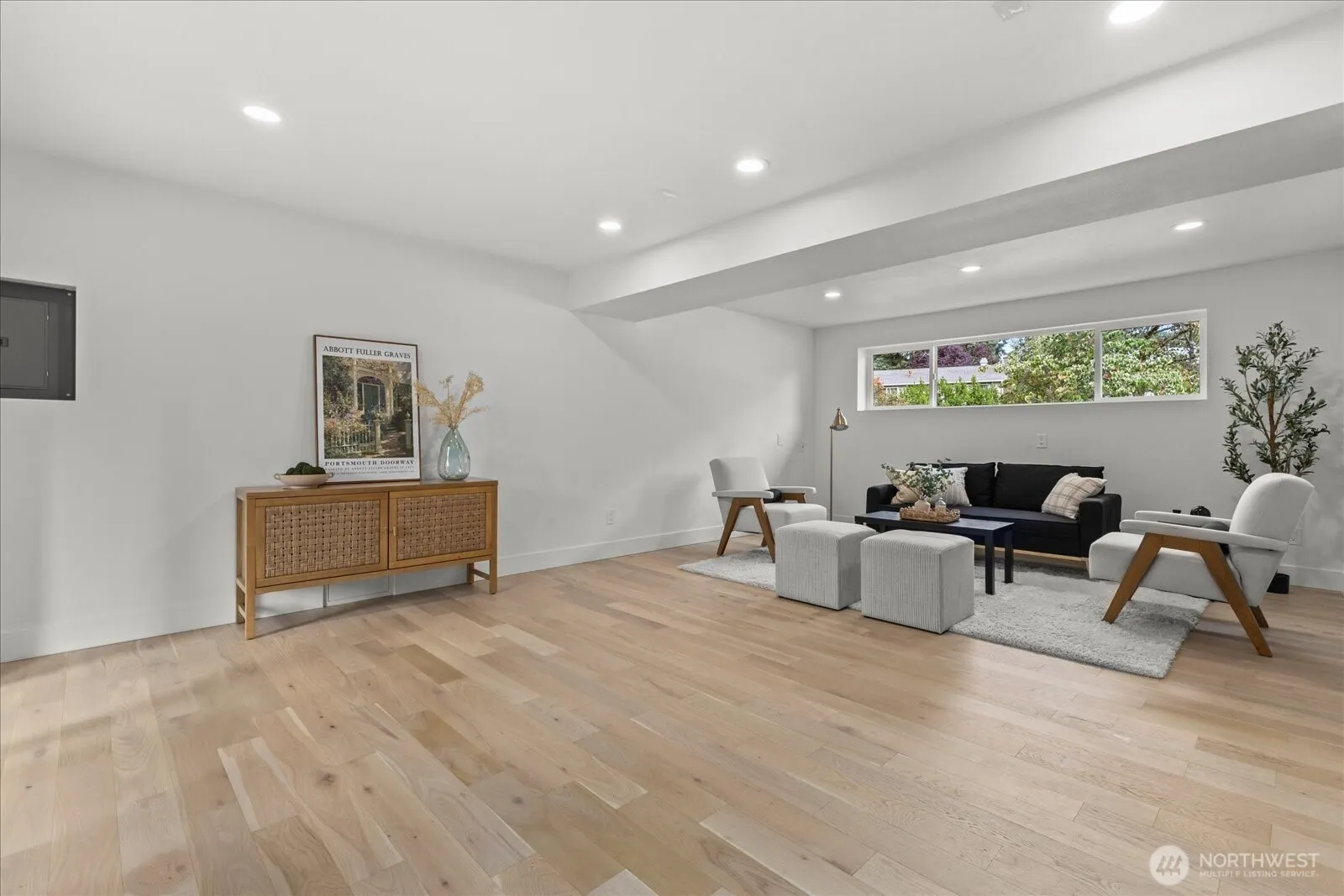 12935 NE 131st Street , Kirkland, WA 98034