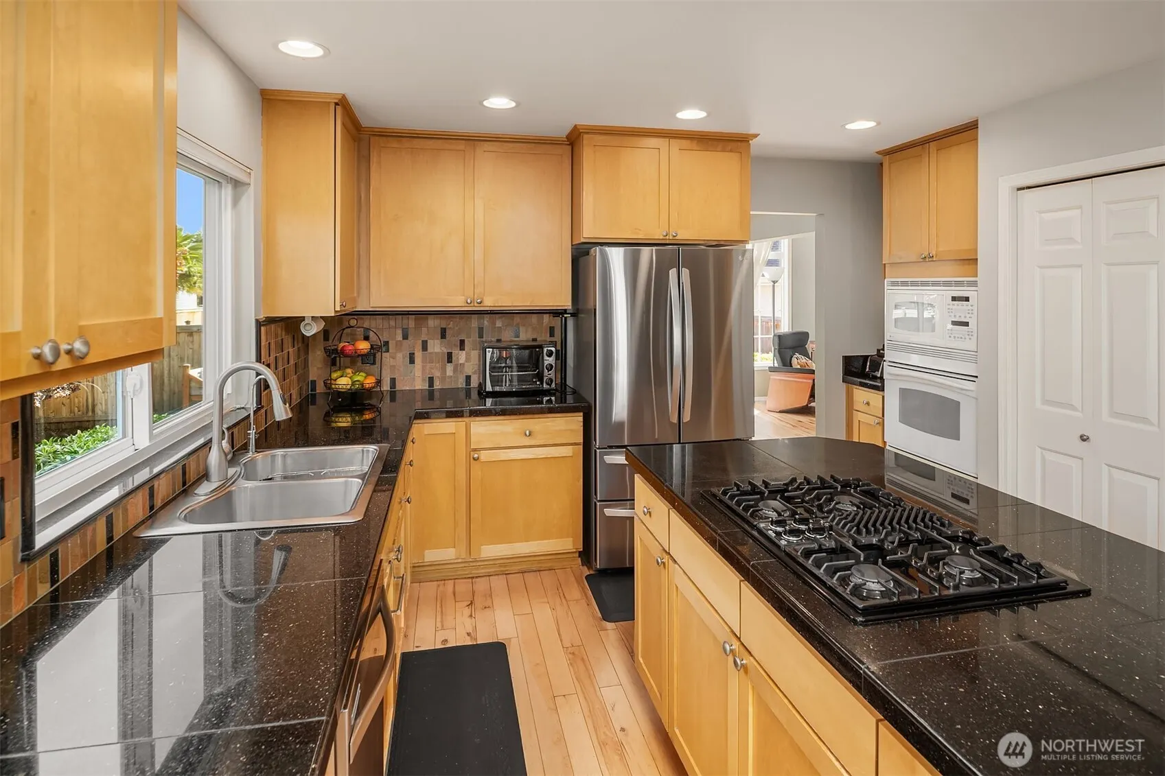 13388 NE 134th Place , Kirkland, WA 98034