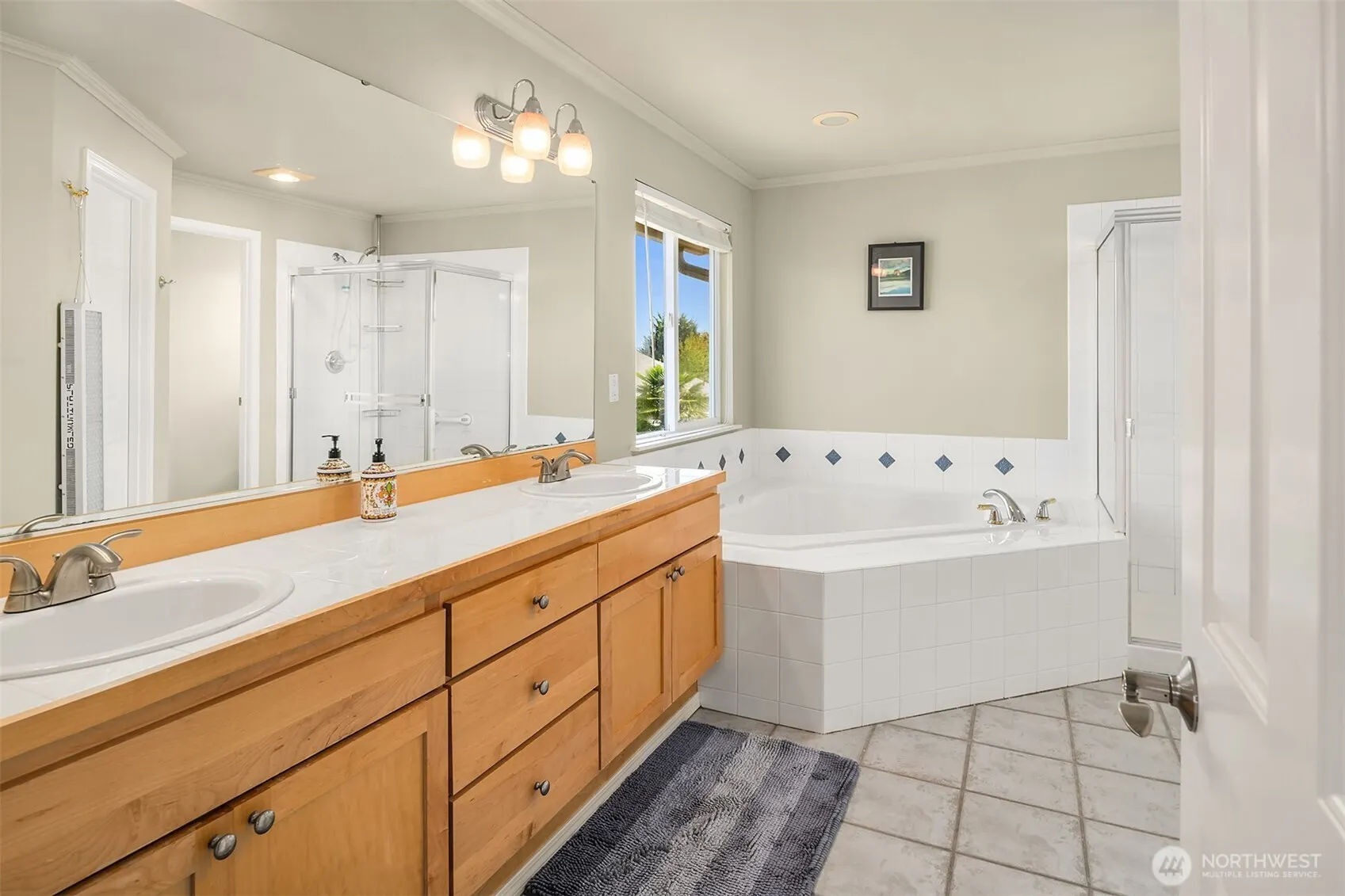13388 NE 134th Place , Kirkland, WA 98034