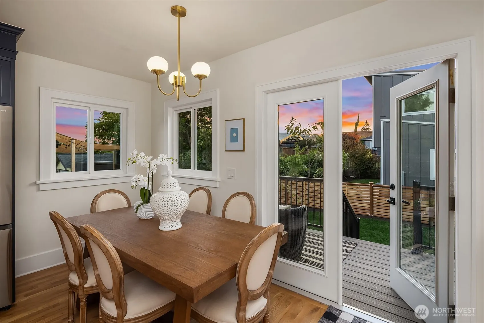 7523 12th Avenue NW, Seattle, WA 98117