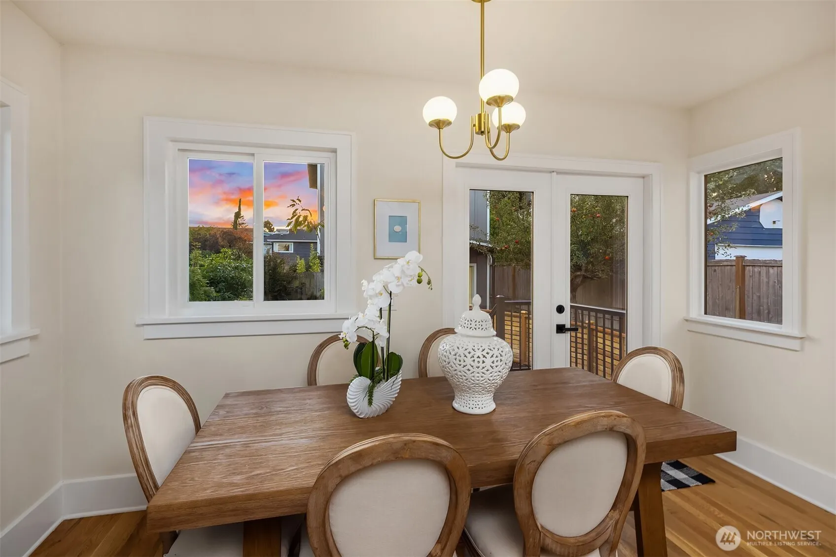 7523 12th Avenue NW, Seattle, WA 98117