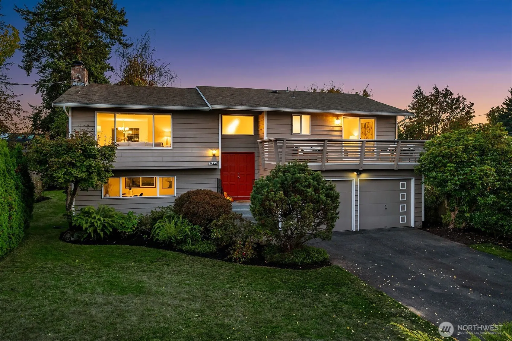 1315 NW 103rd Street , Seattle, WA 98177