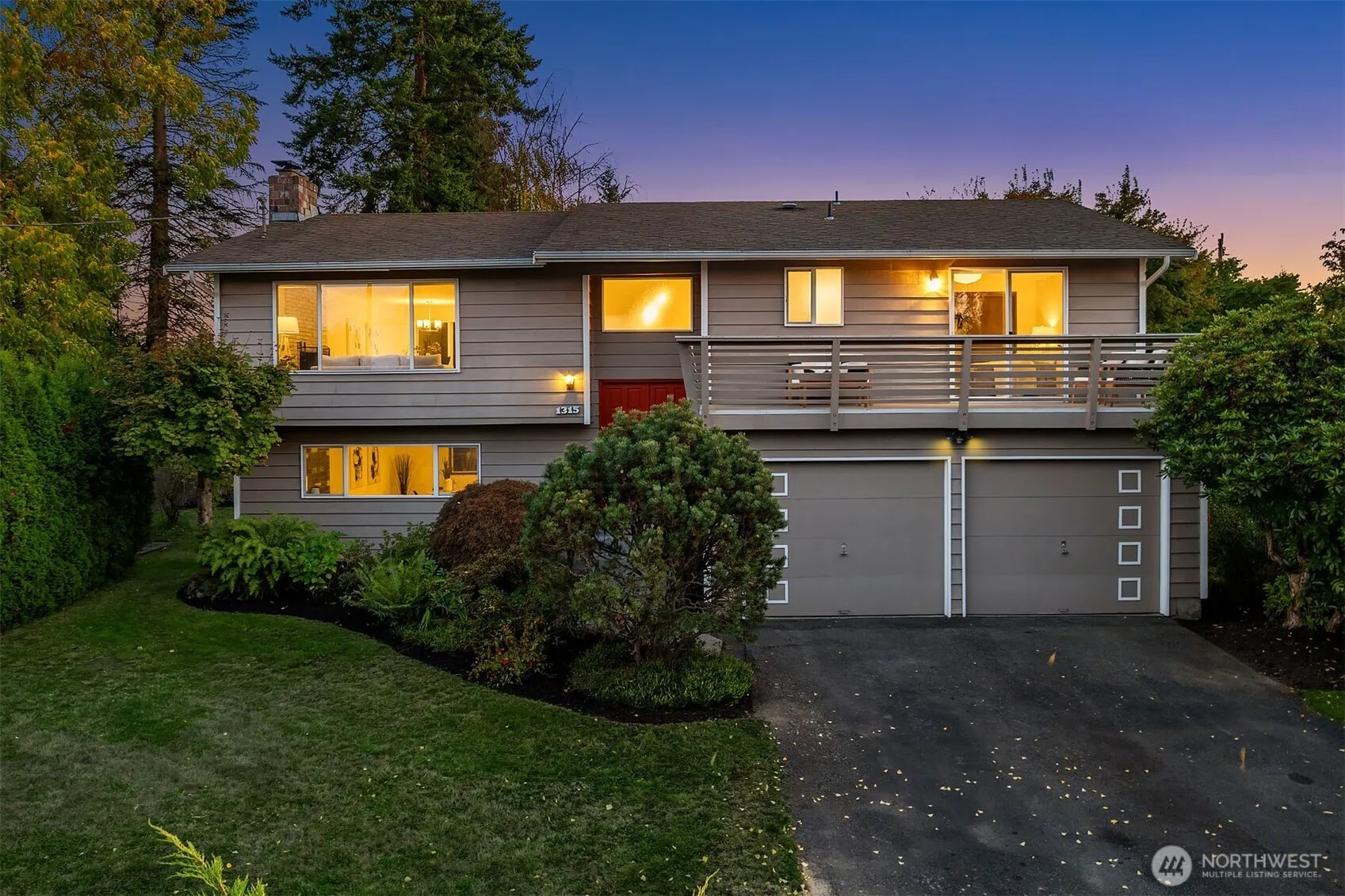 1315 NW 103rd Street , Seattle, WA 98177