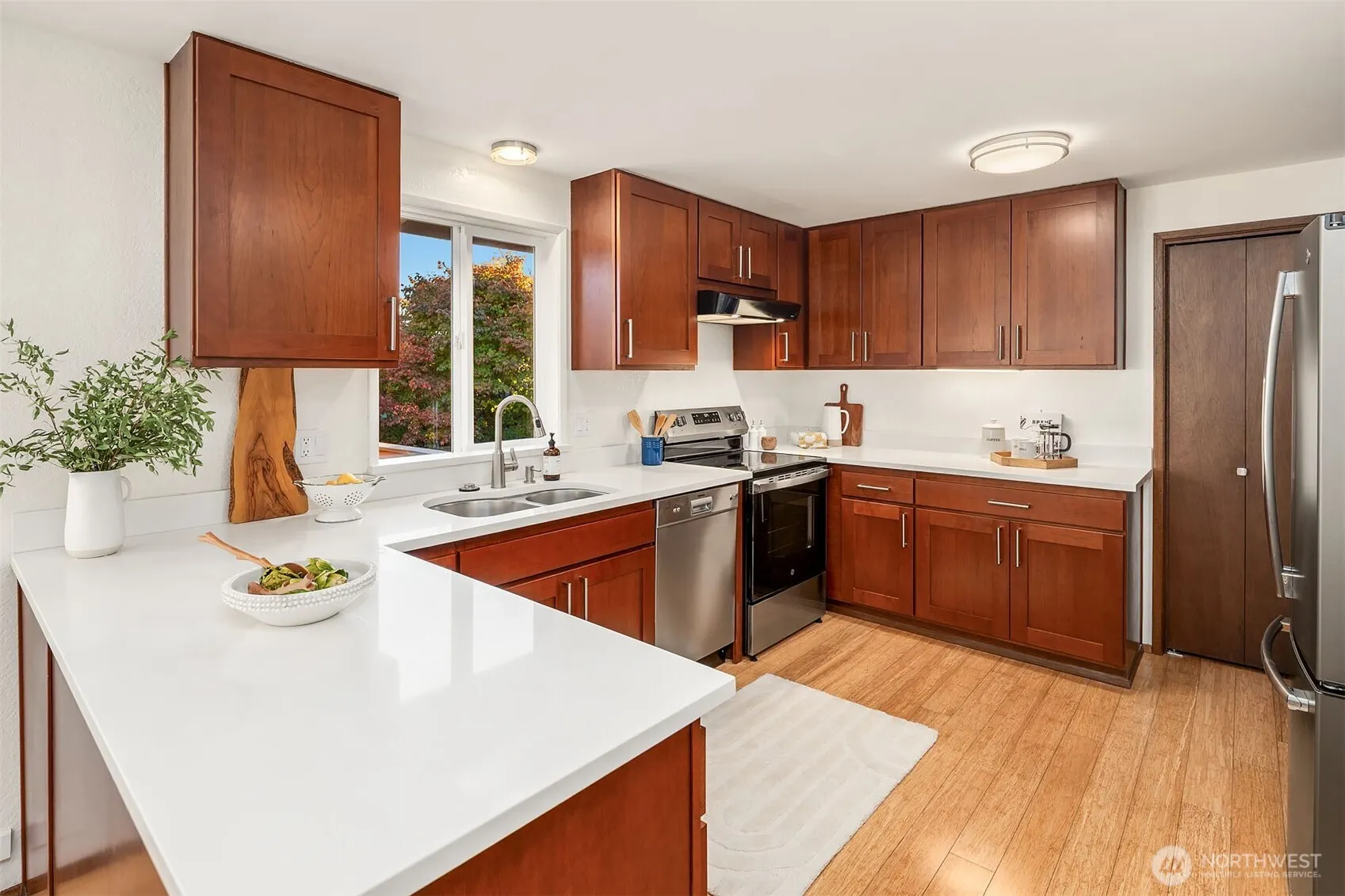 1315 NW 103rd Street , Seattle, WA 98177