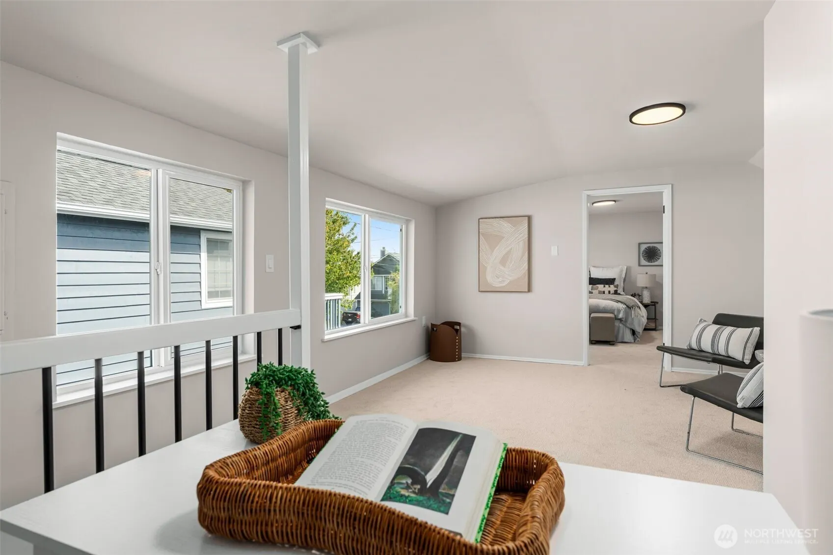 724 N 104th Street , Seattle, WA 98133