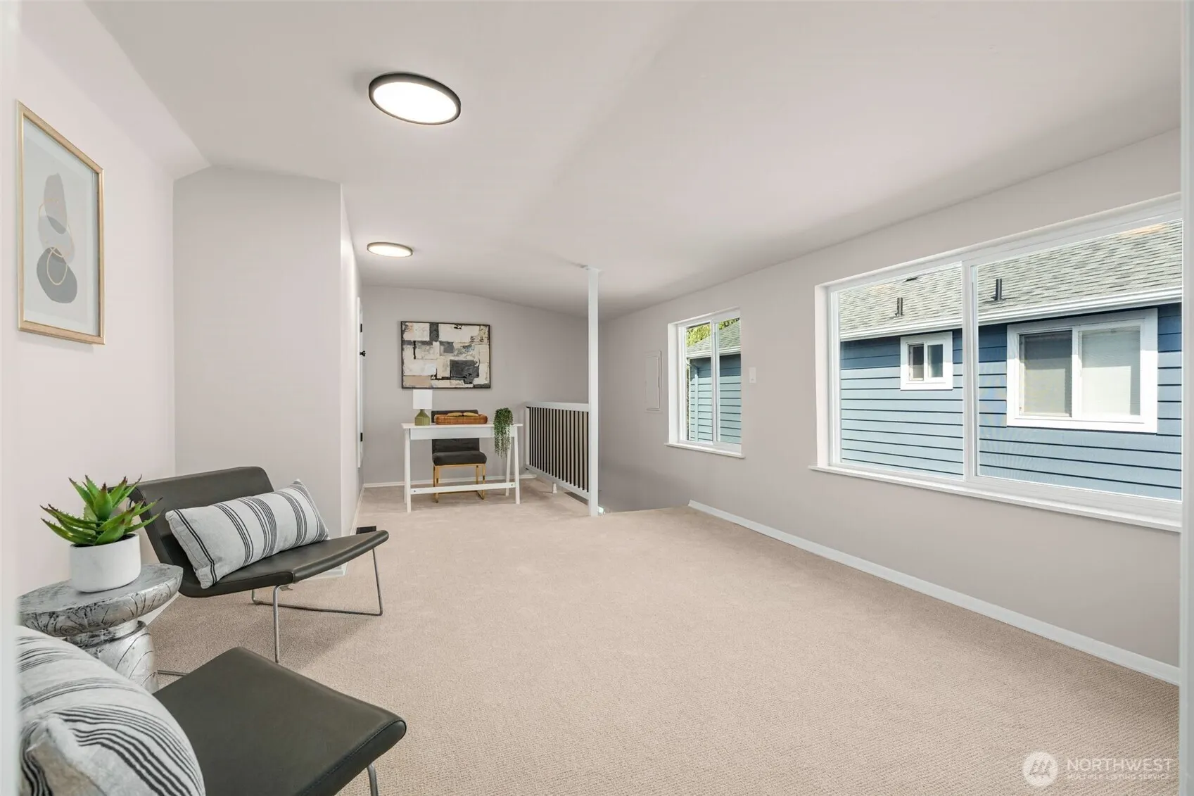 724 N 104th Street , Seattle, WA 98133