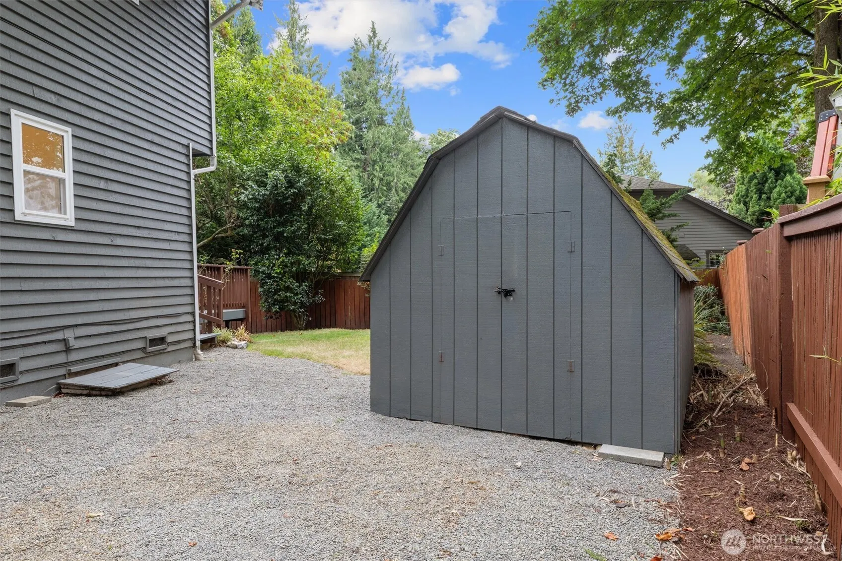 11409 107th Place NE, Kirkland, WA 98033
