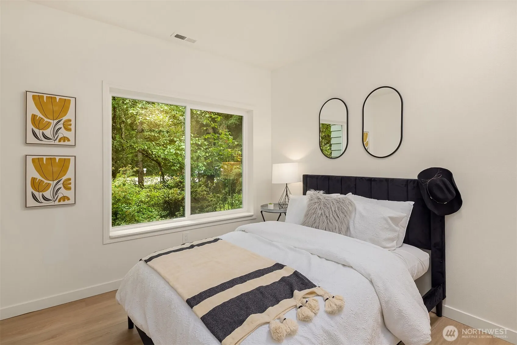 3751 257th Avenue SE #5-2, Sammamish, WA 98029