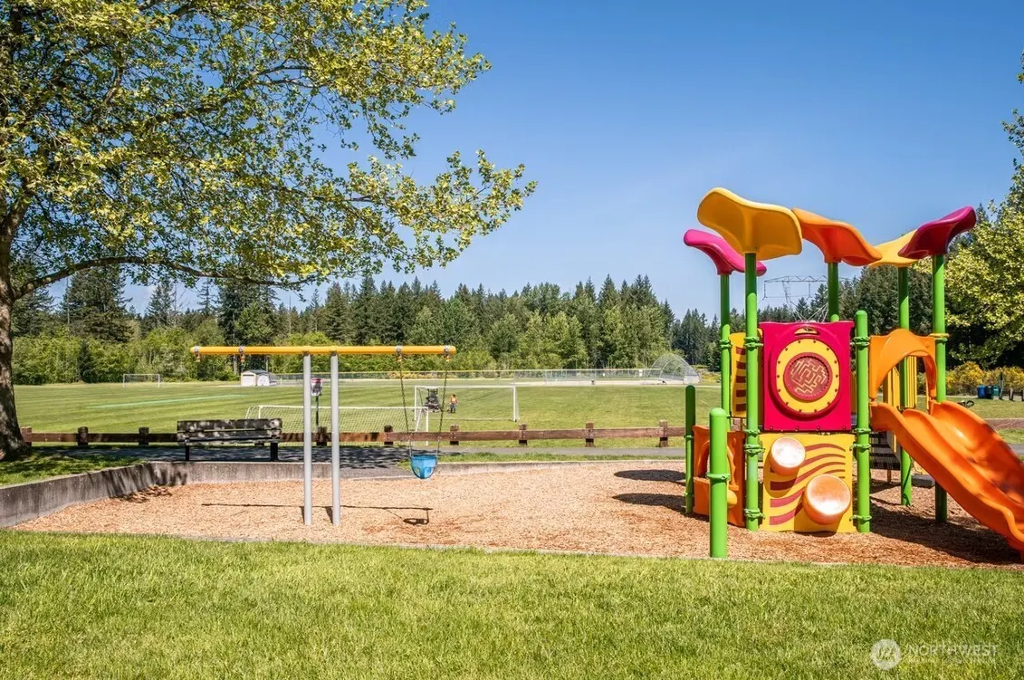 3751 257th Avenue SE #5-2, Sammamish, WA 98029