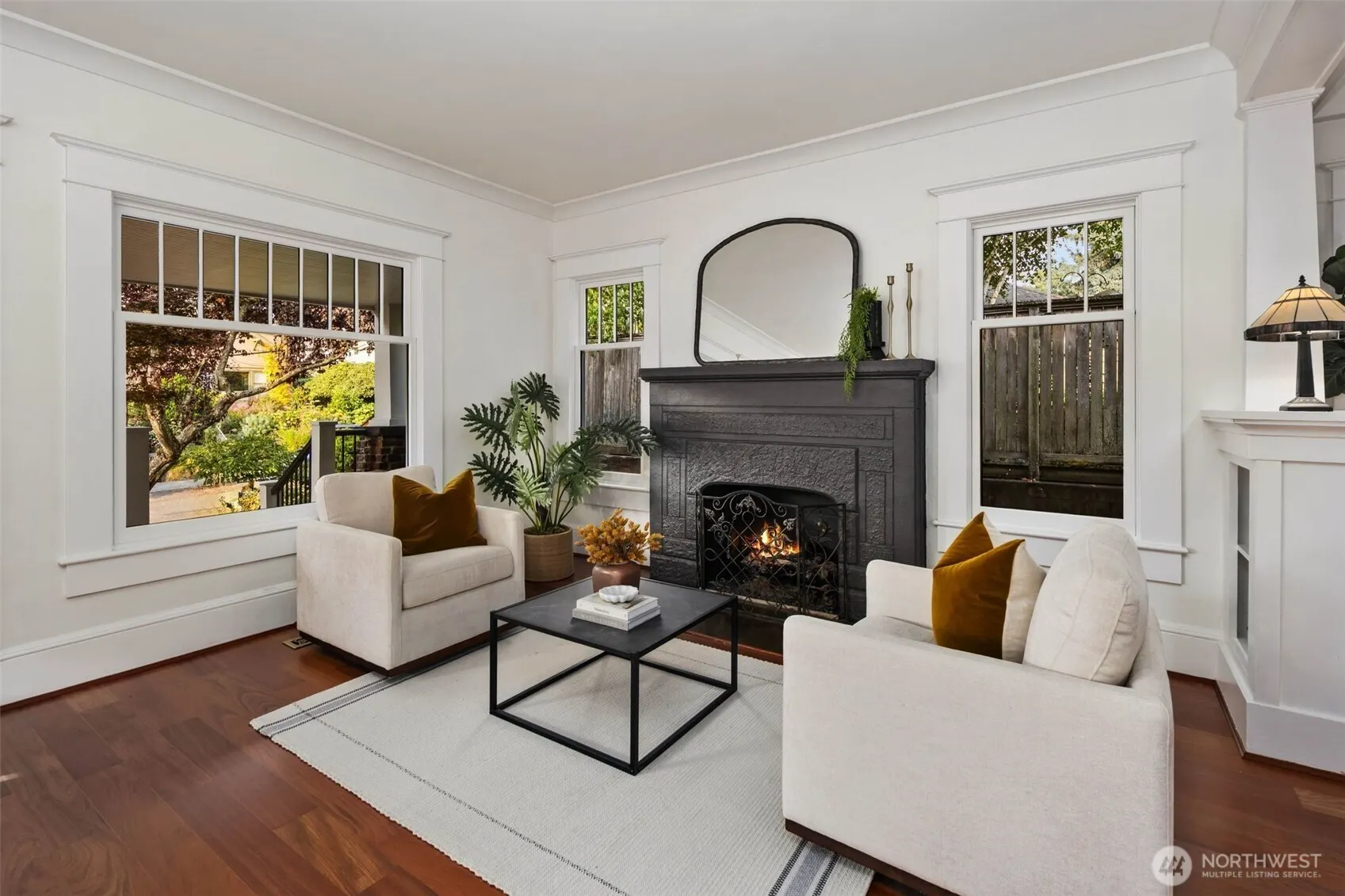 309 Lynn Street , Seattle, WA 98109
