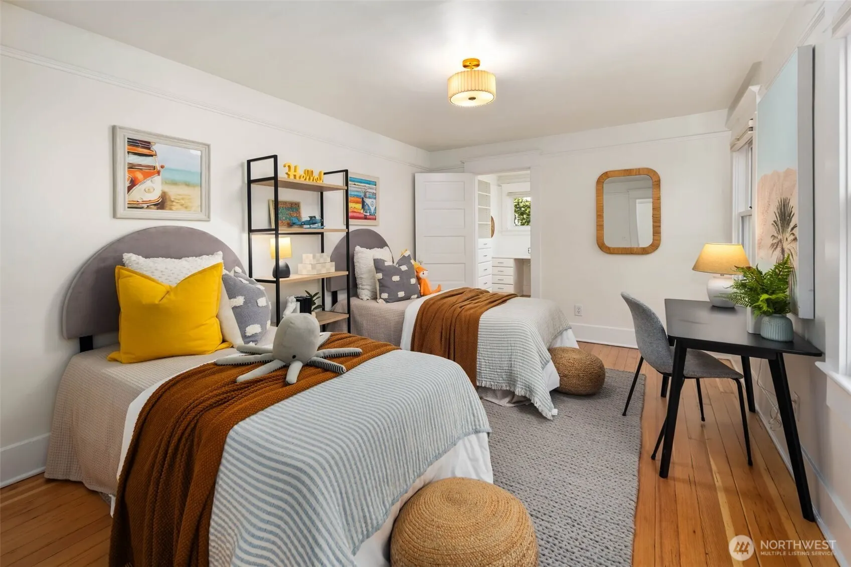 309 Lynn Street , Seattle, WA 98109