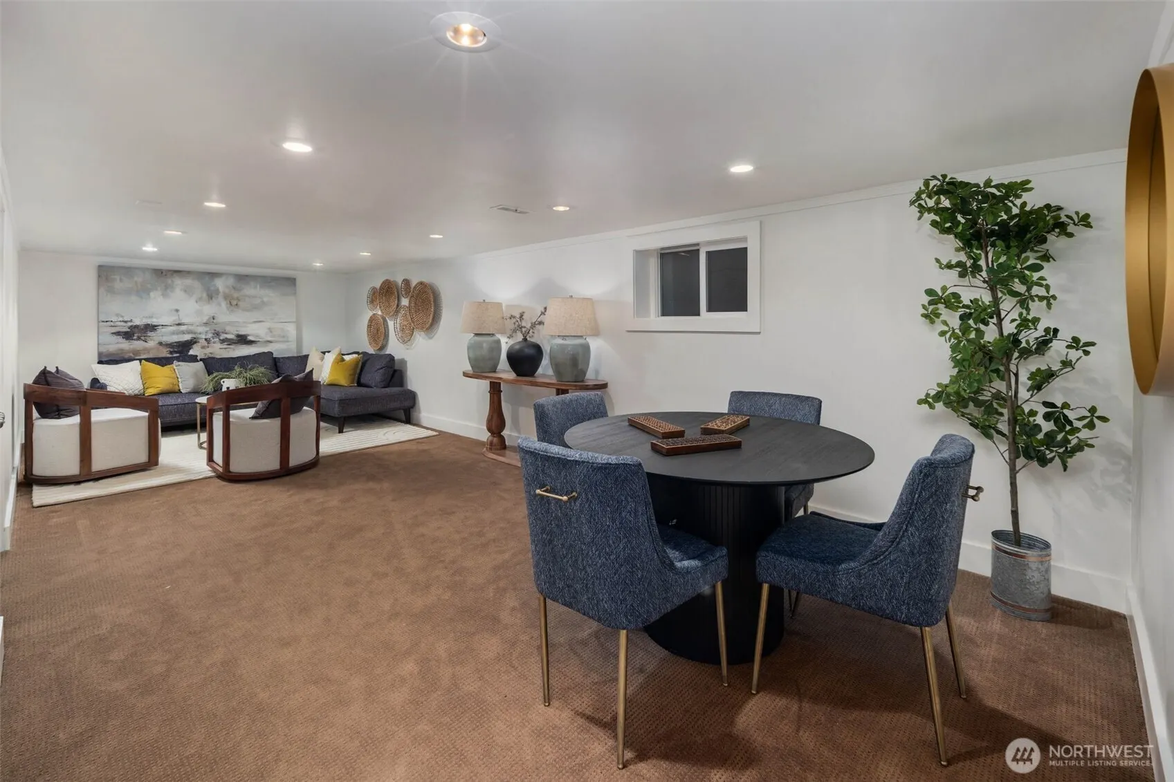 309 Lynn Street , Seattle, WA 98109