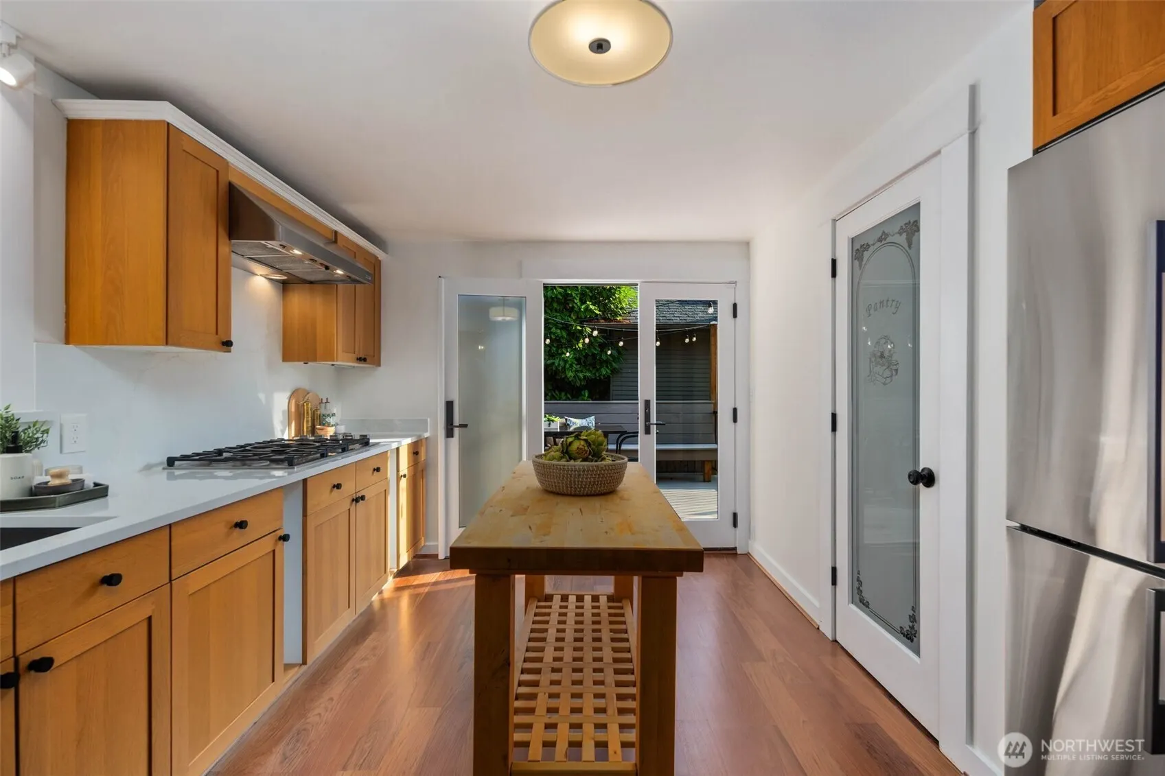 309 Lynn Street , Seattle, WA 98109