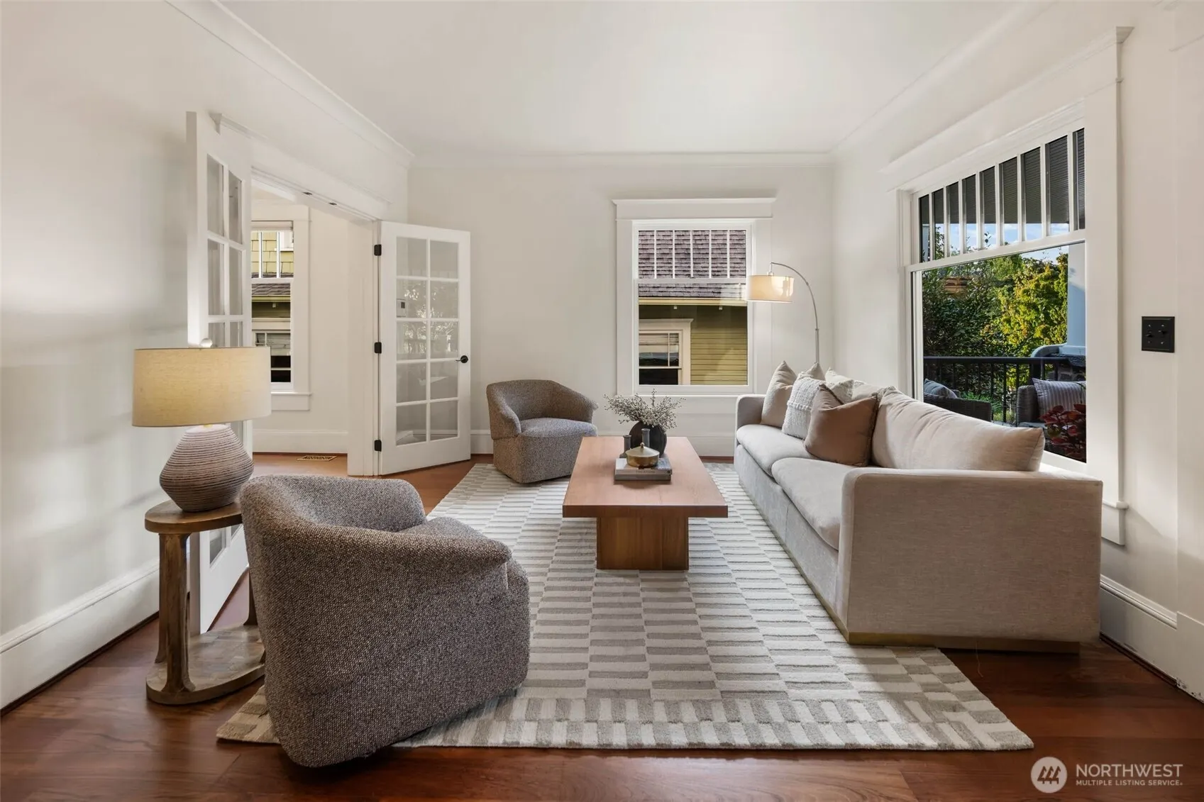 309 Lynn Street , Seattle, WA 98109