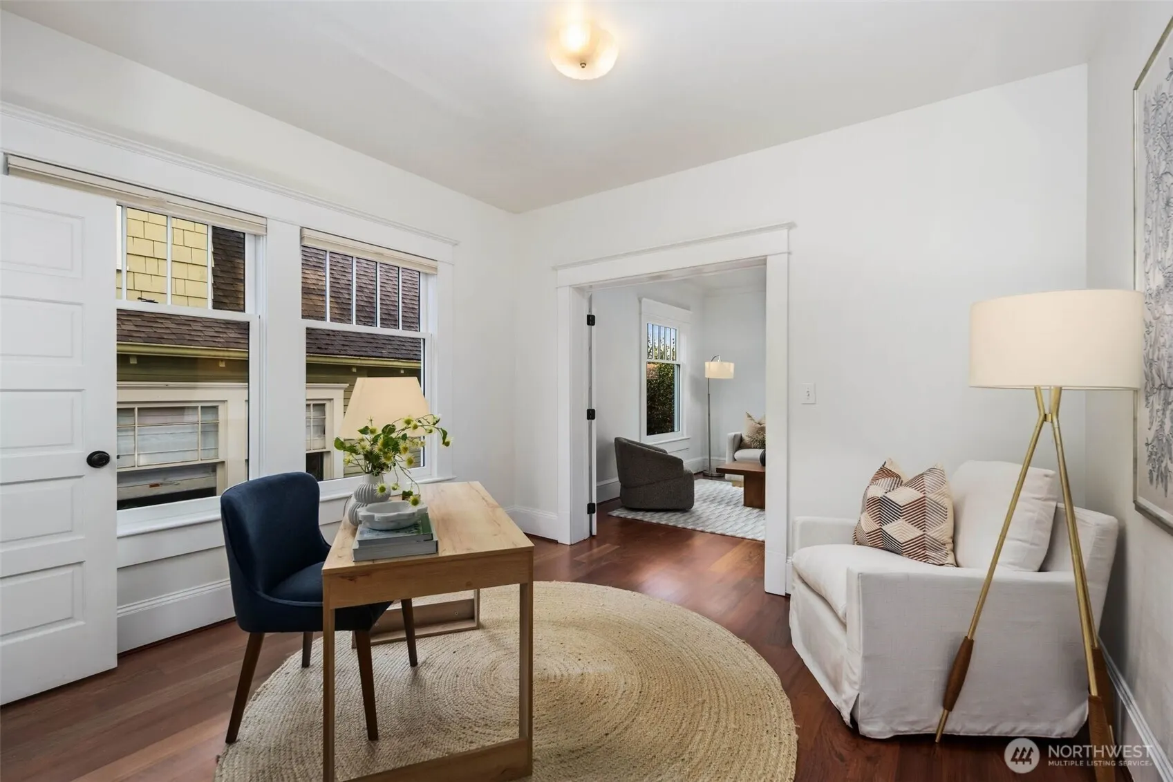 309 Lynn Street , Seattle, WA 98109