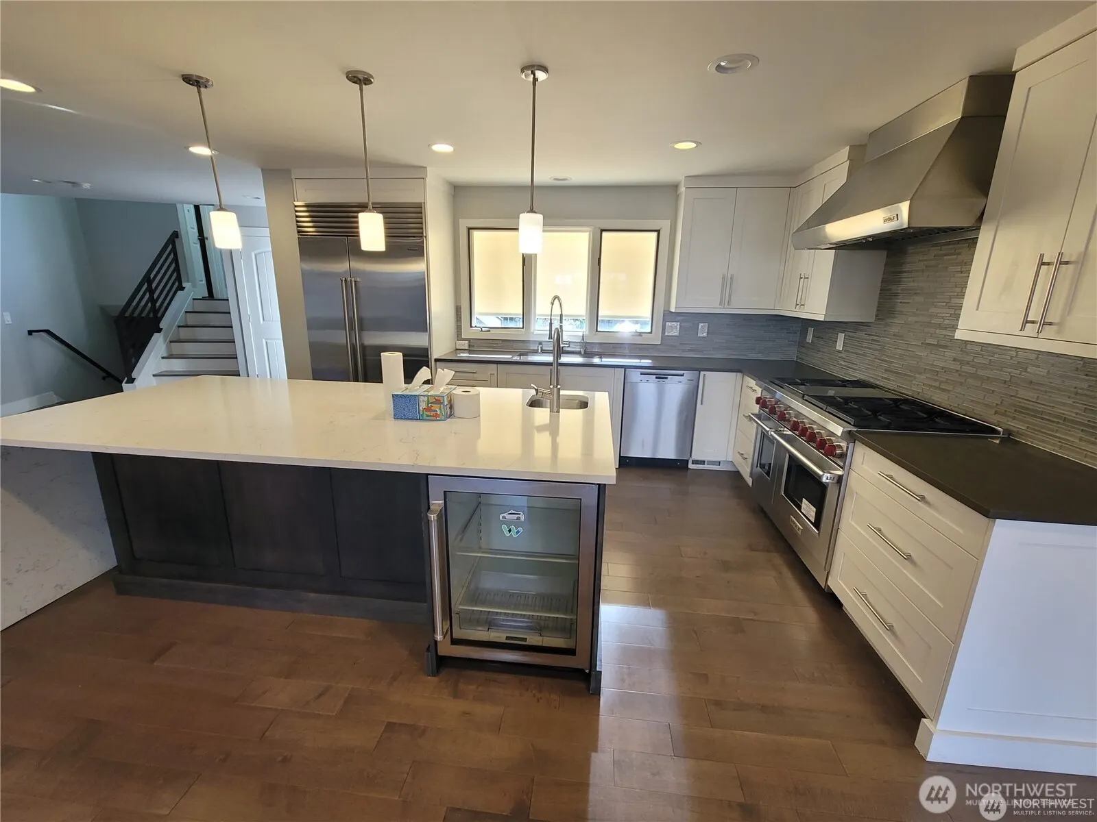 9004 NE 10TH , Bellevue, WA 98004