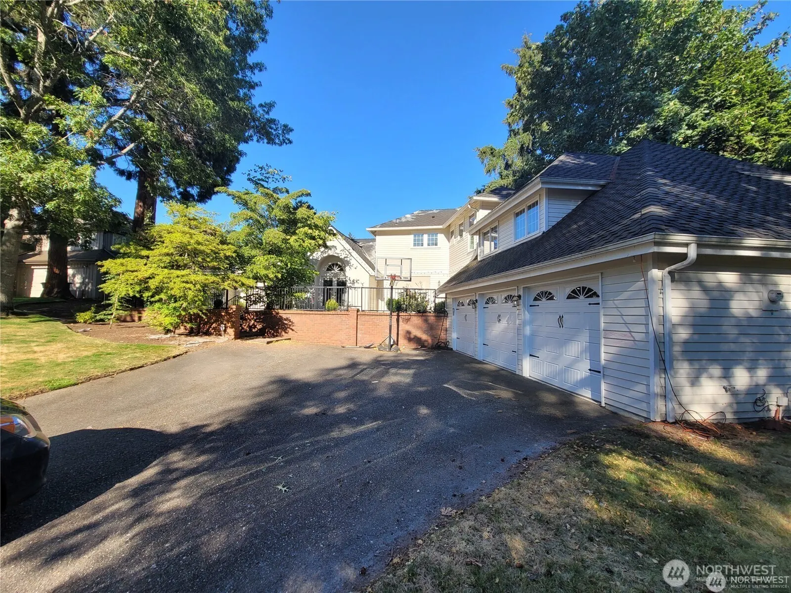 9004 NE 10TH , Bellevue, WA 98004