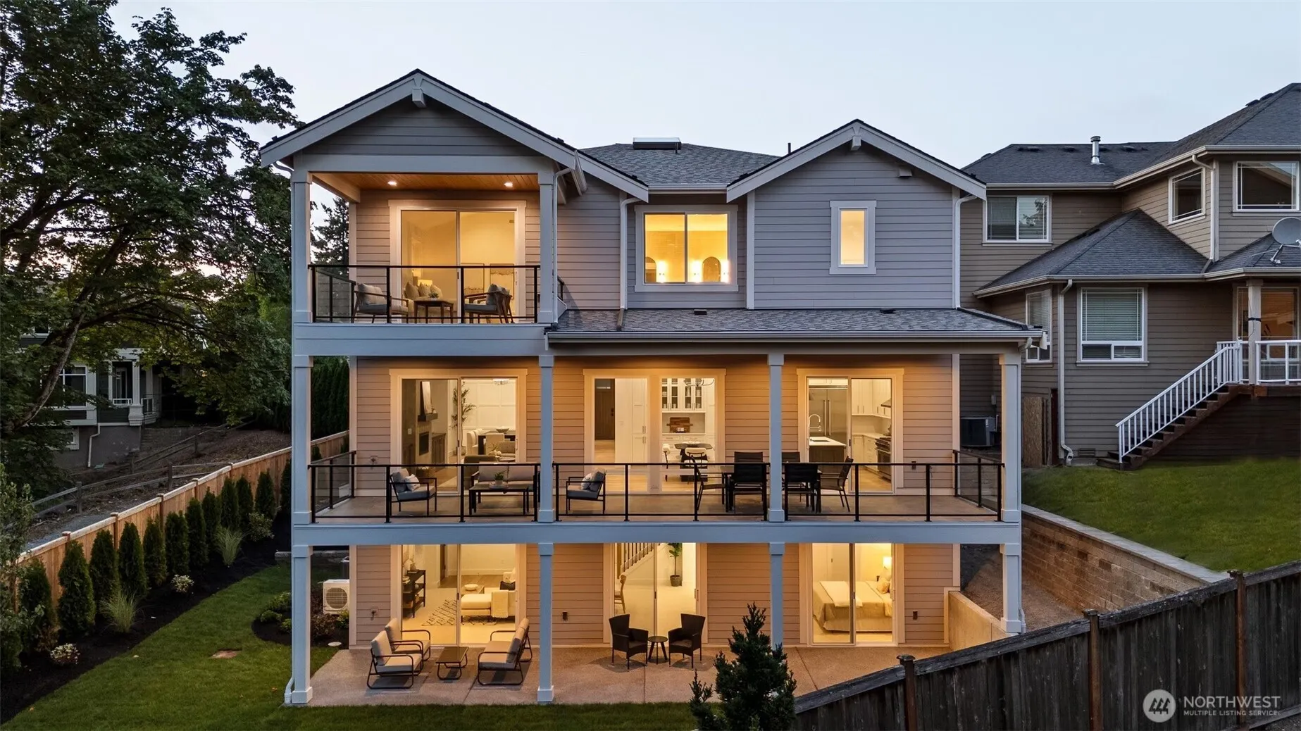 15419 NE 106th Street , Redmond, WA 98052