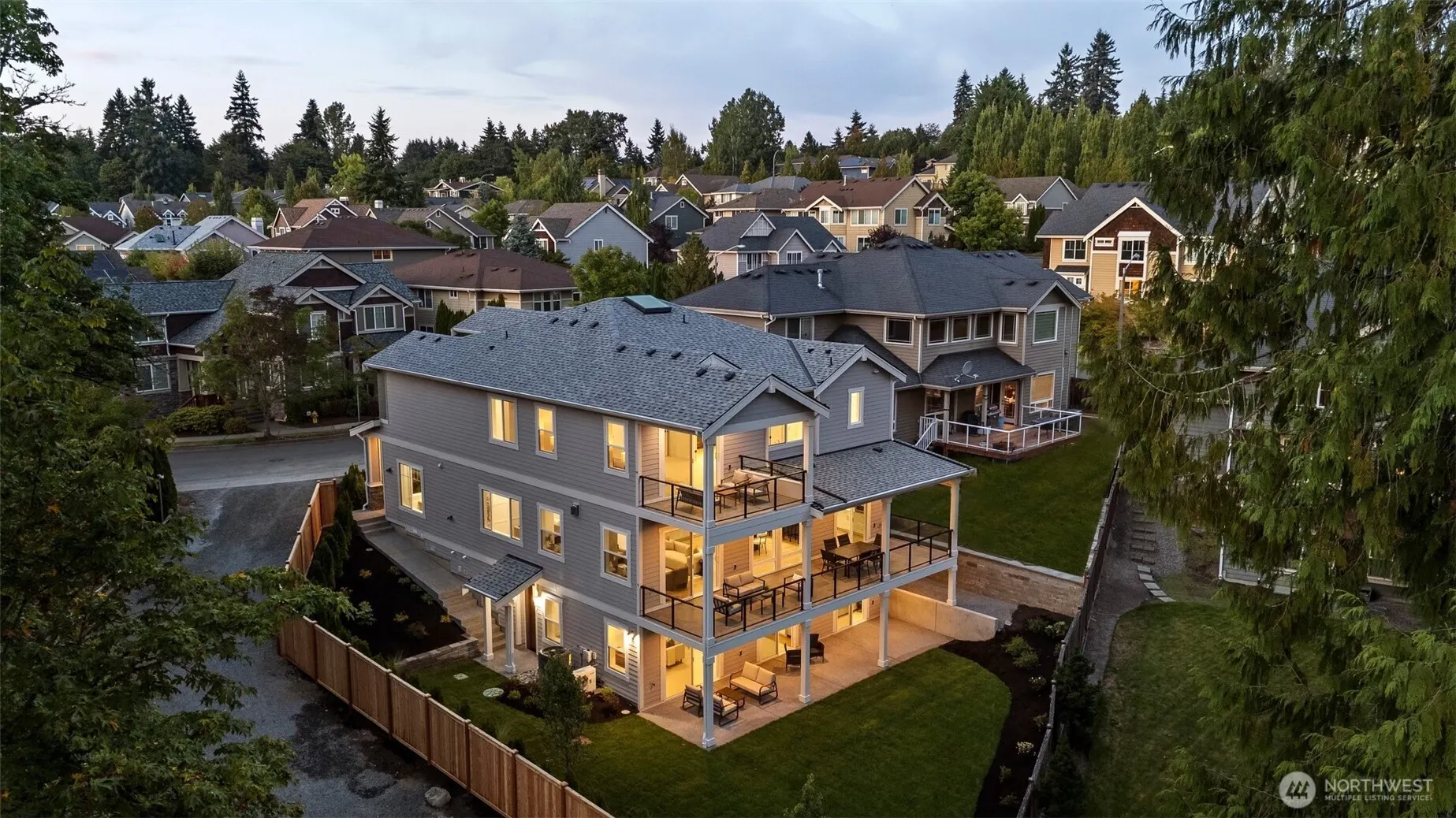 15419 NE 106th Street , Redmond, WA 98052