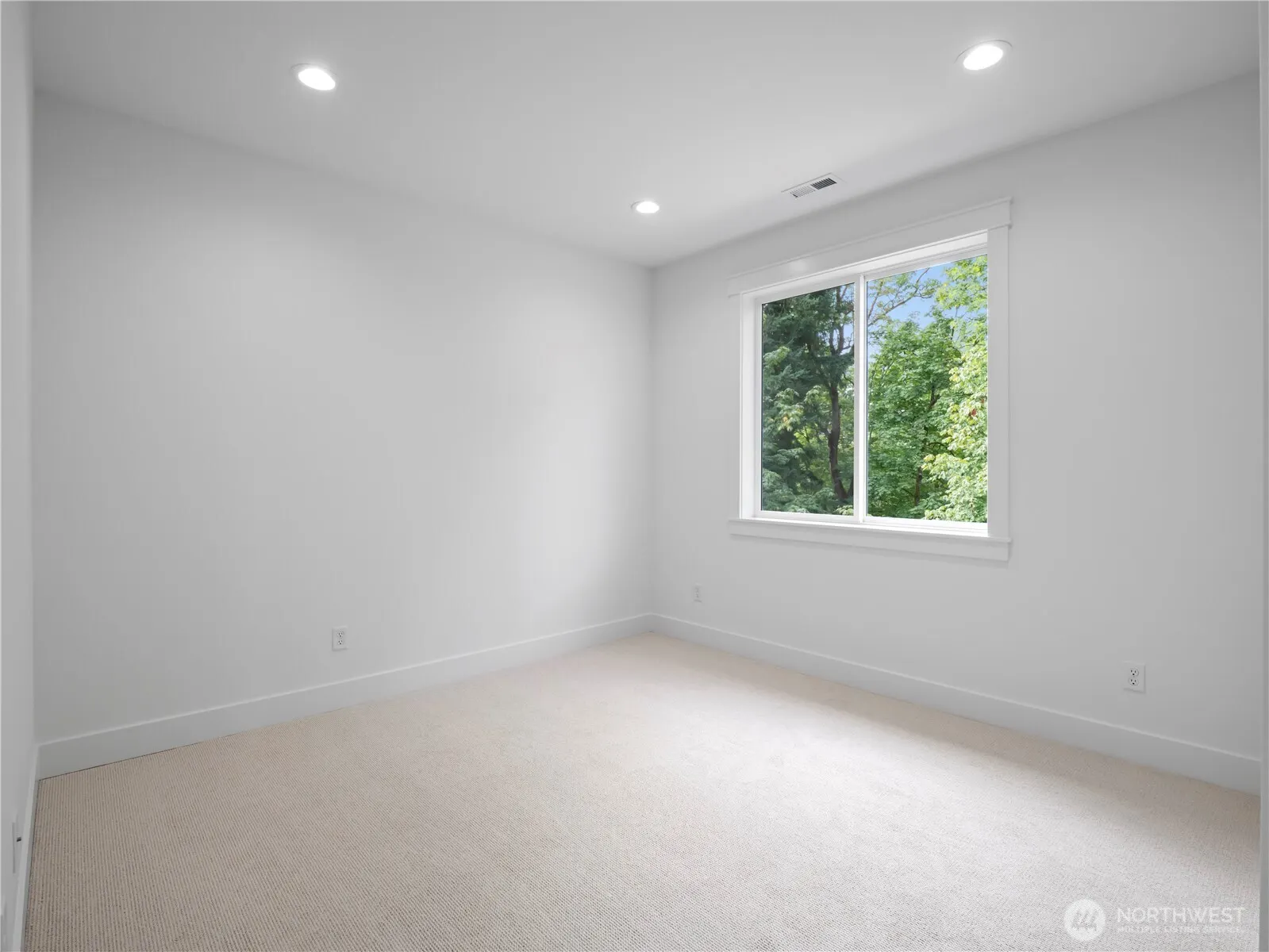 15419 NE 106th Street , Redmond, WA 98052