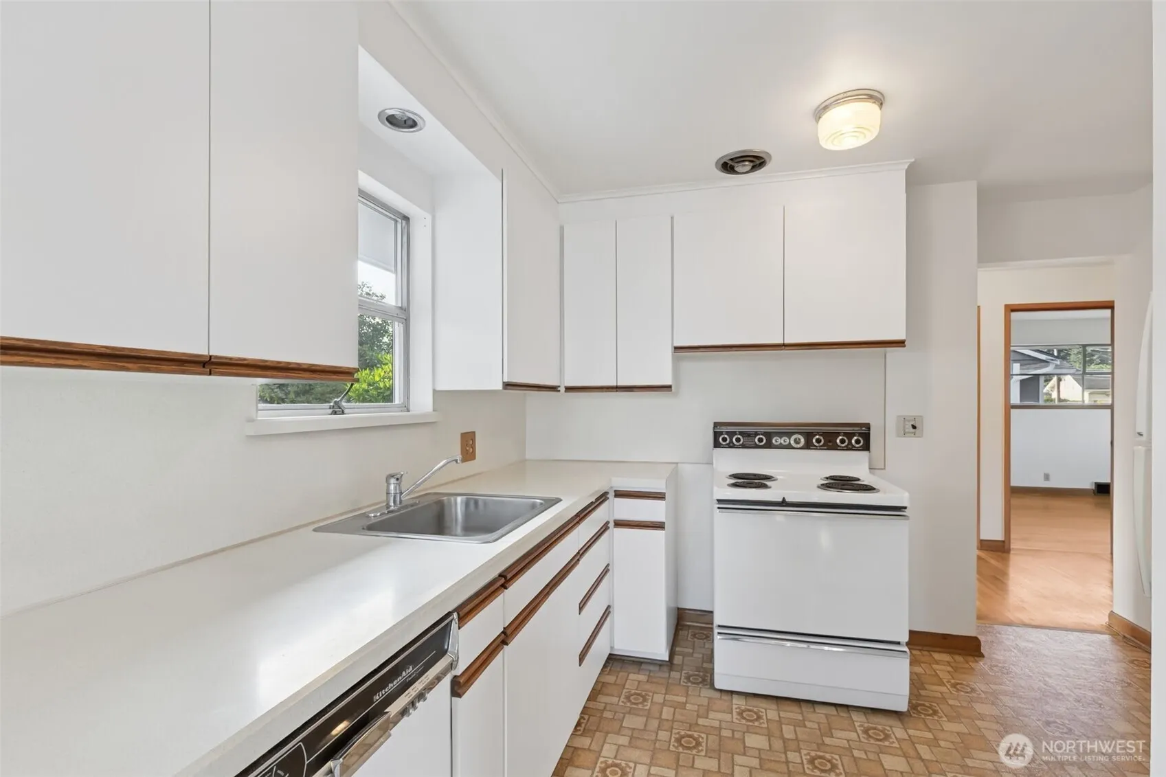 3236 38th Avenue SW, Seattle, WA 98126