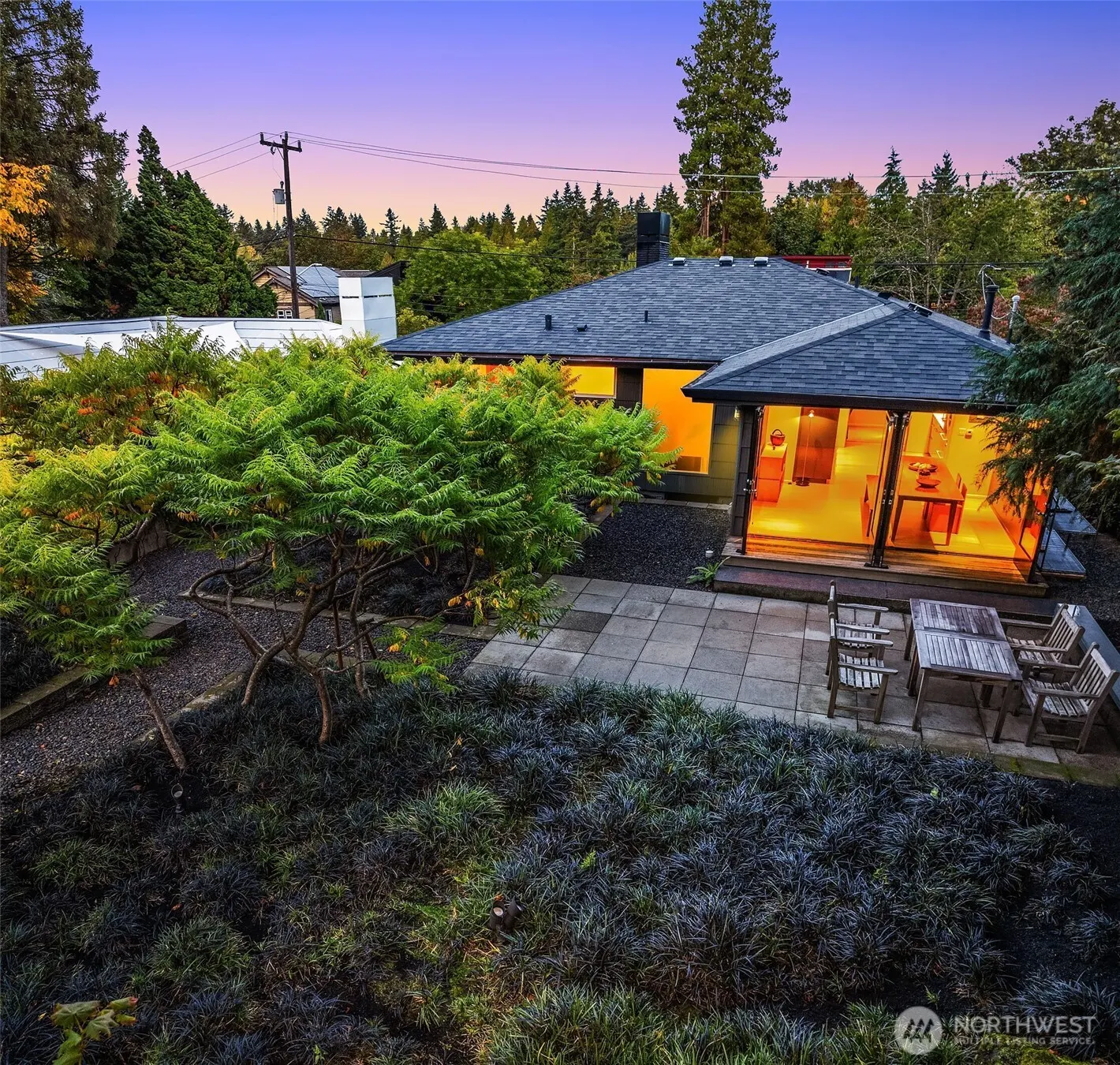 1207 26th Avenue E, Seattle, WA 98112-3630