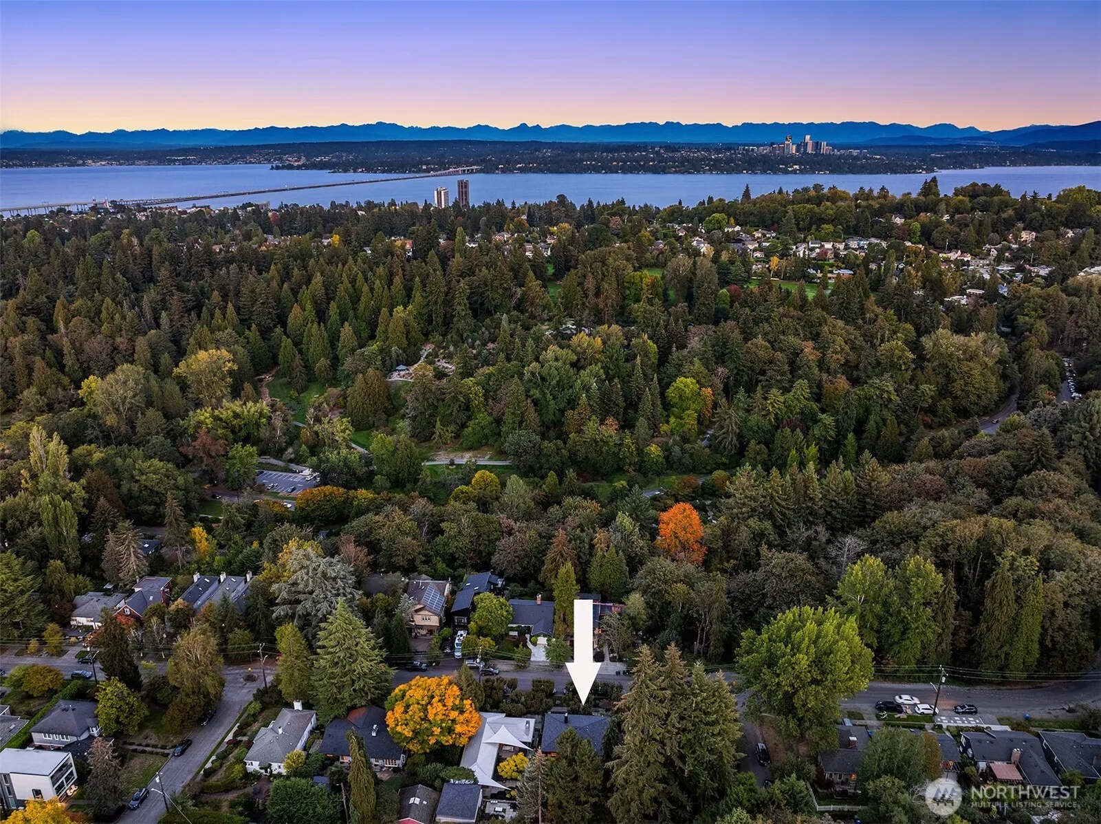 1207 26th Avenue E, Seattle, WA 98112-3630