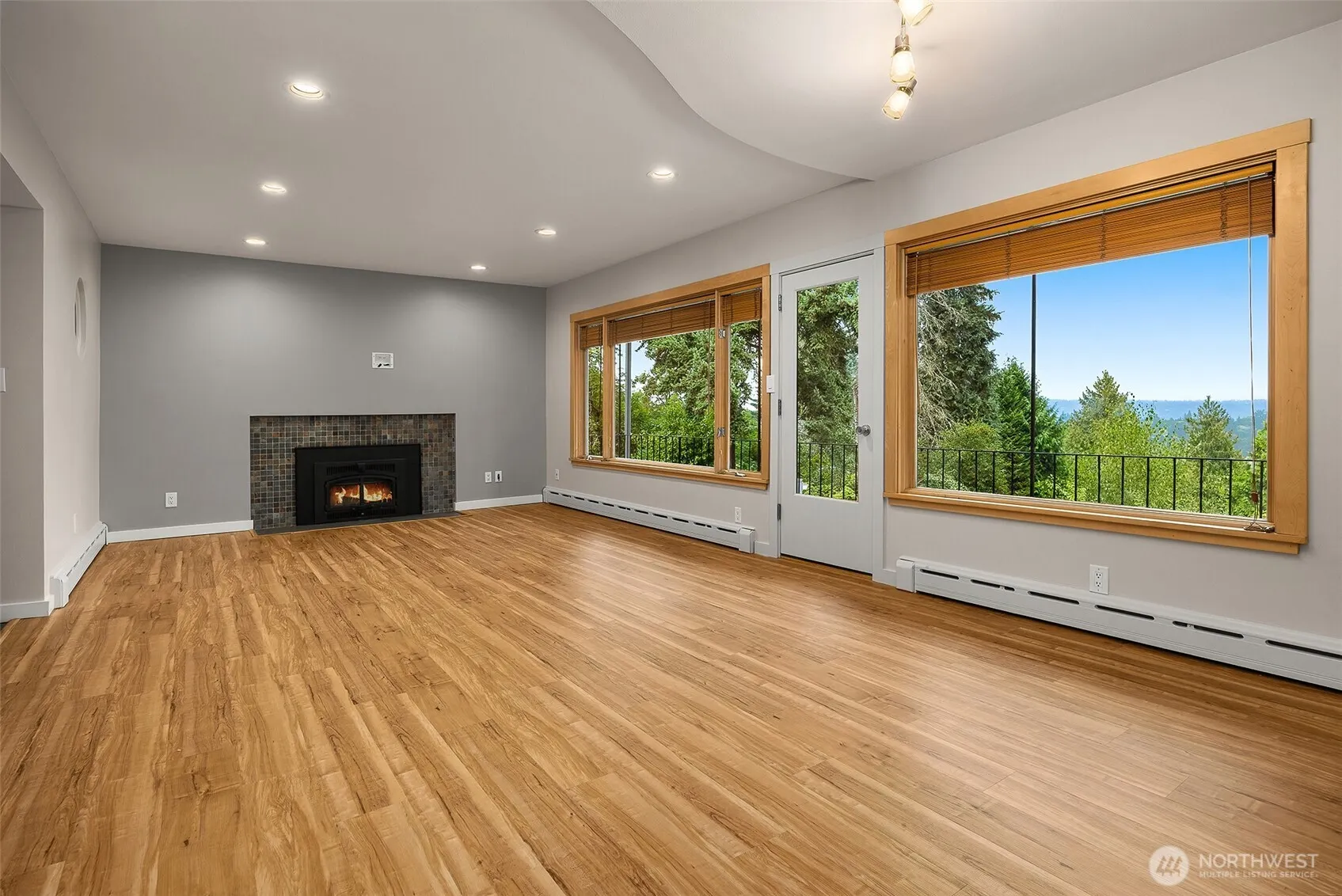 1537 NE 96th Street , Seattle, WA 98115