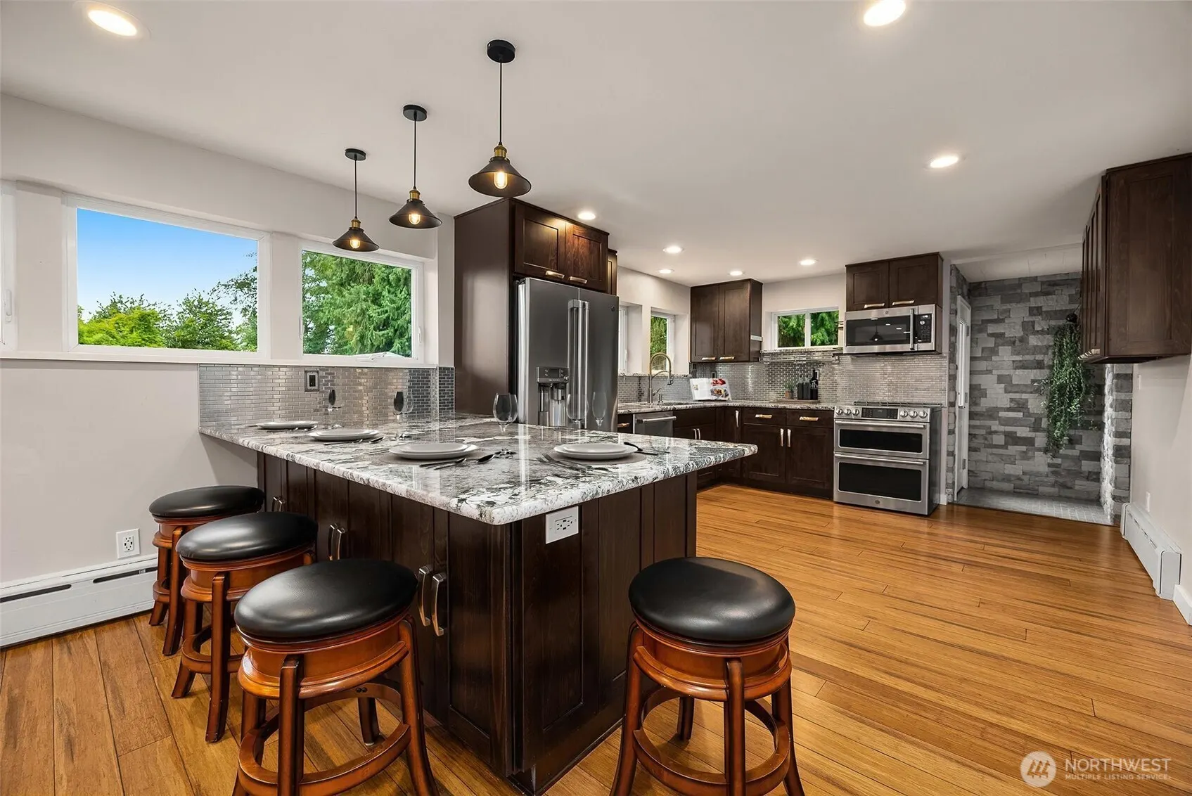 1537 NE 96th Street , Seattle, WA 98115