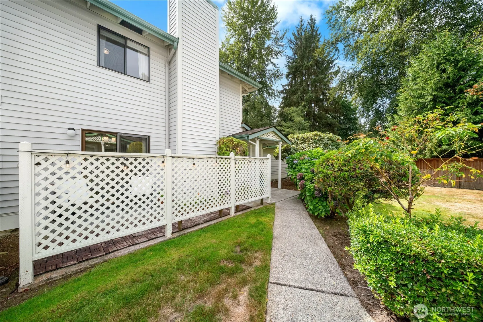1529 201st Place SE #12C, Bothell, WA 98012-8101