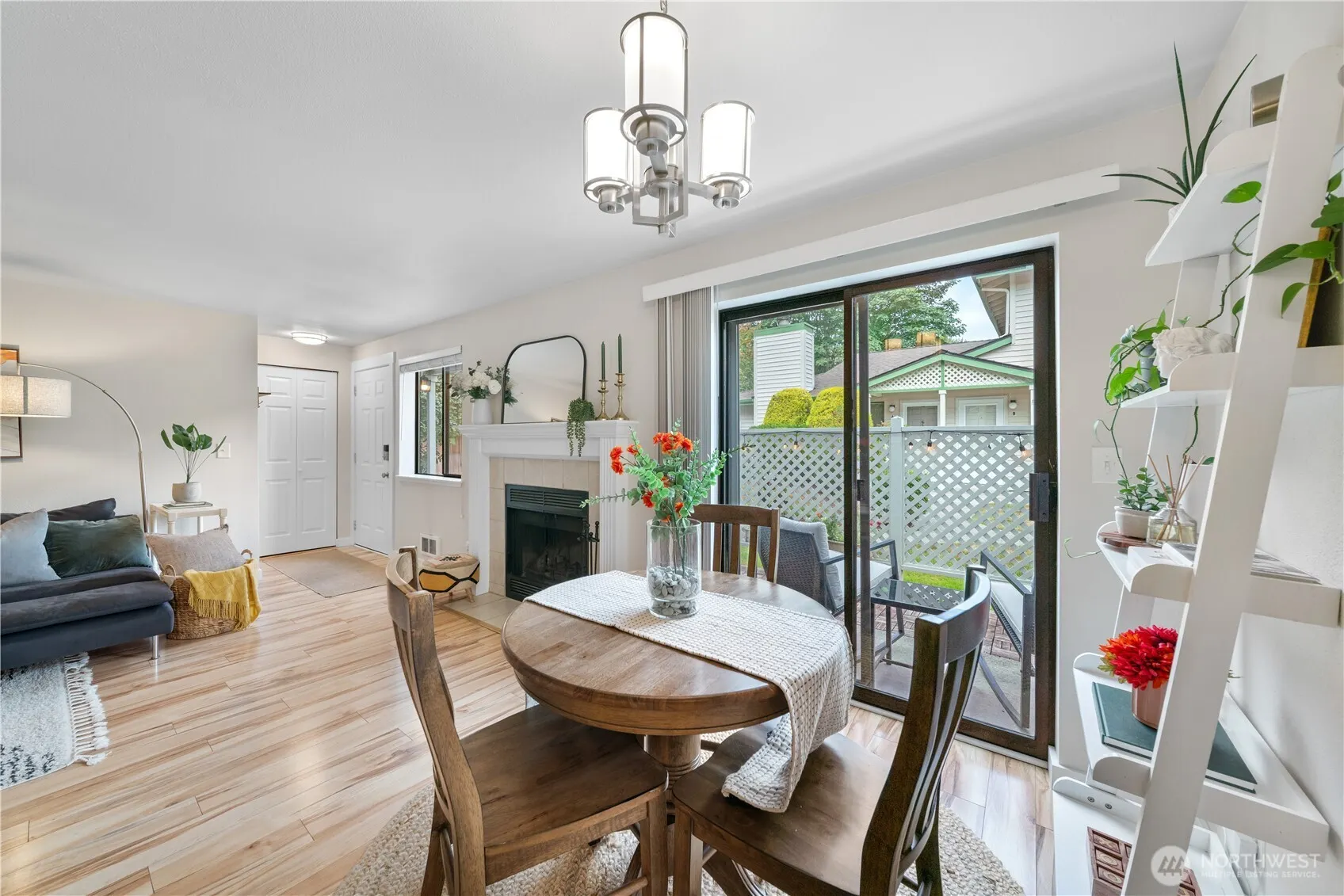 1529 201st Place SE #12C, Bothell, WA 98012-8101