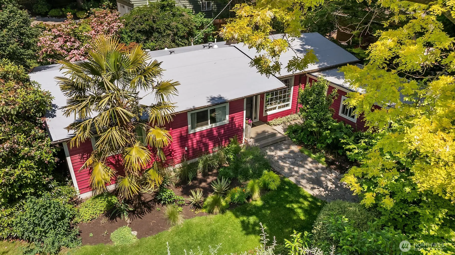 1552 N 128th Street , Seattle, WA 98133