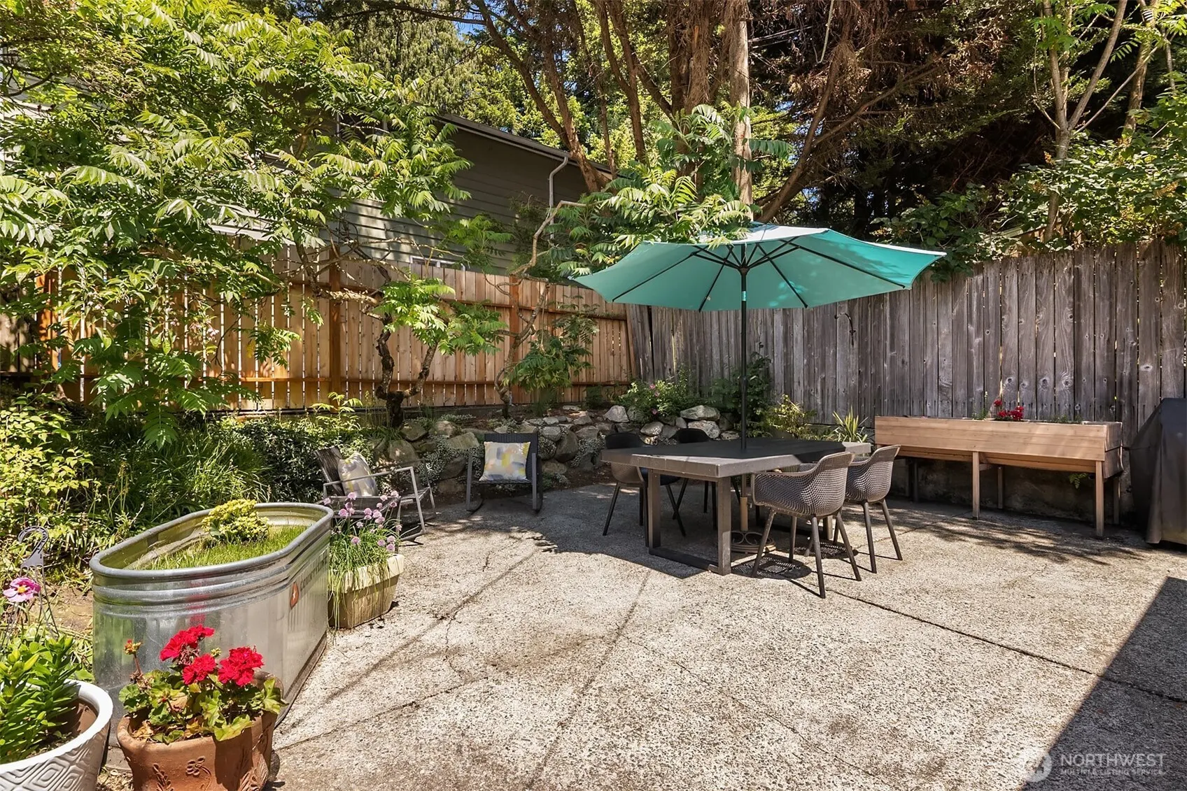 1552 N 128th Street , Seattle, WA 98133