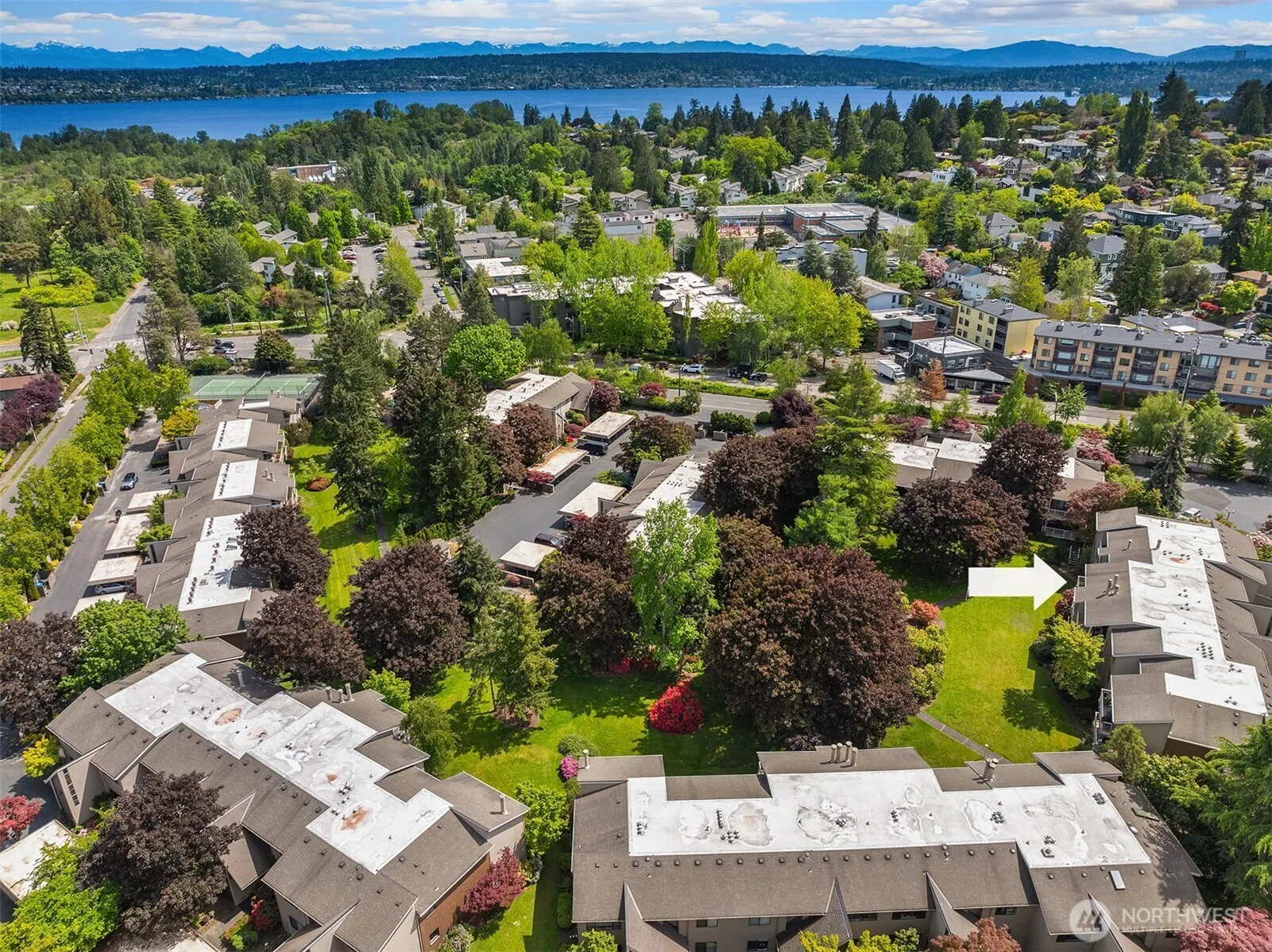 6333 Sand Point Way NE, Seattle, WA 98115