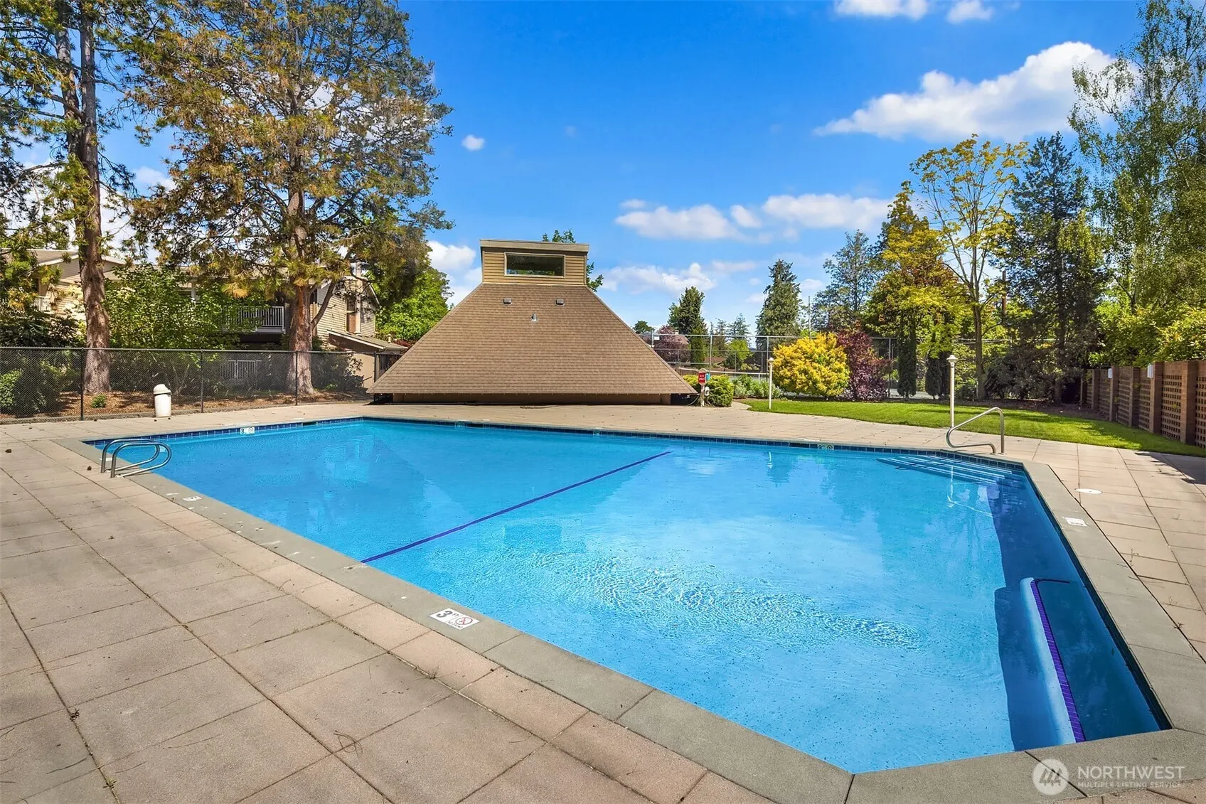 6333 Sand Point Way NE, Seattle, WA 98115