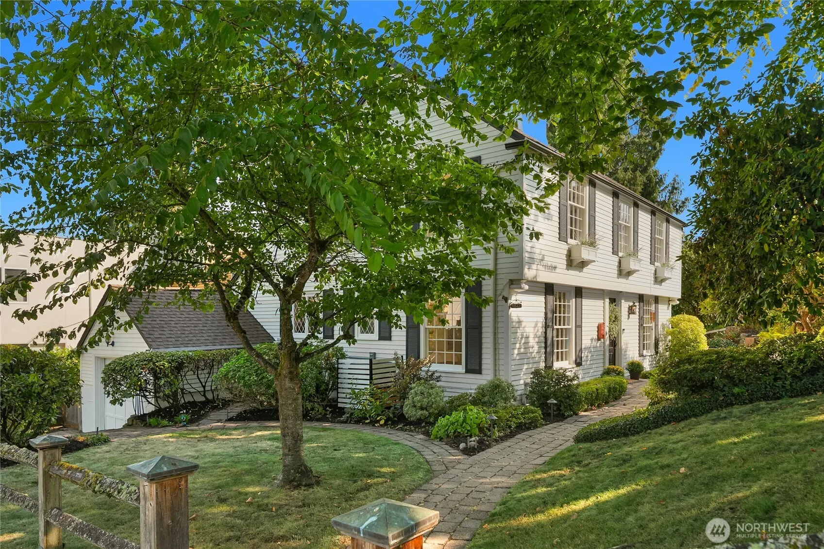 4827 NE 43rd Street , Seattle, WA 98105
