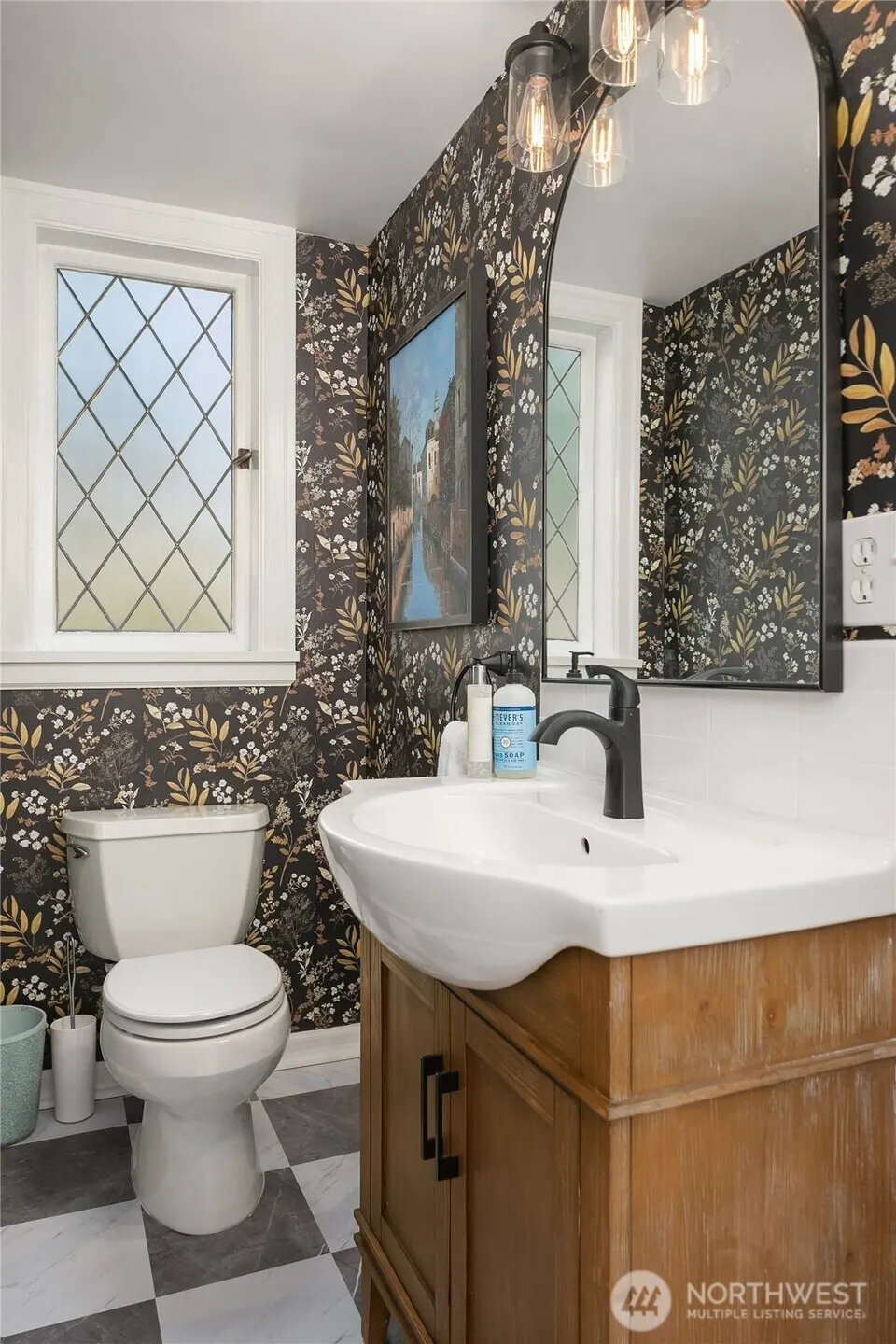 4827 NE 43rd Street , Seattle, WA 98105