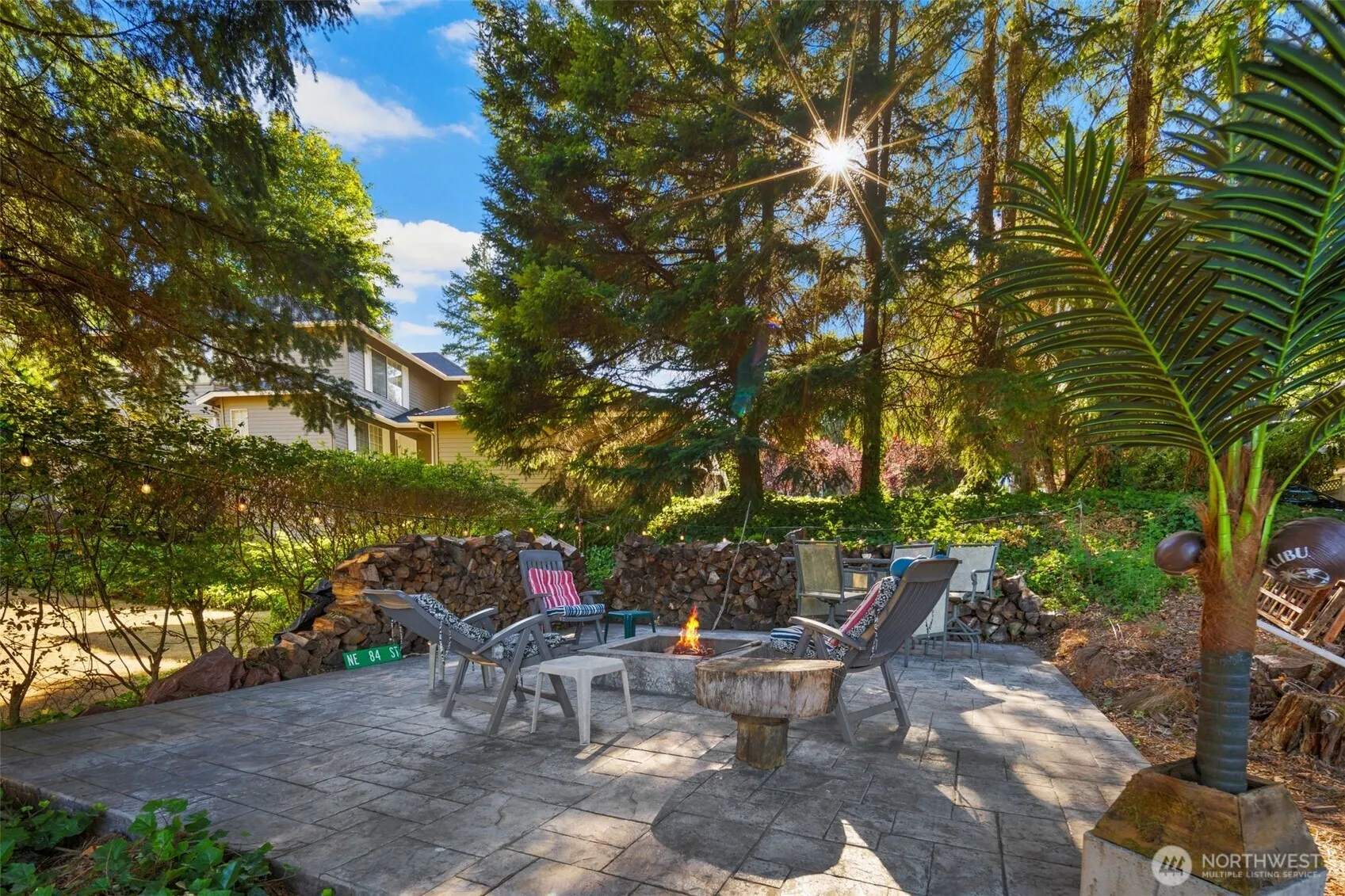13941 NE 85th Street , Redmond, WA 98052
