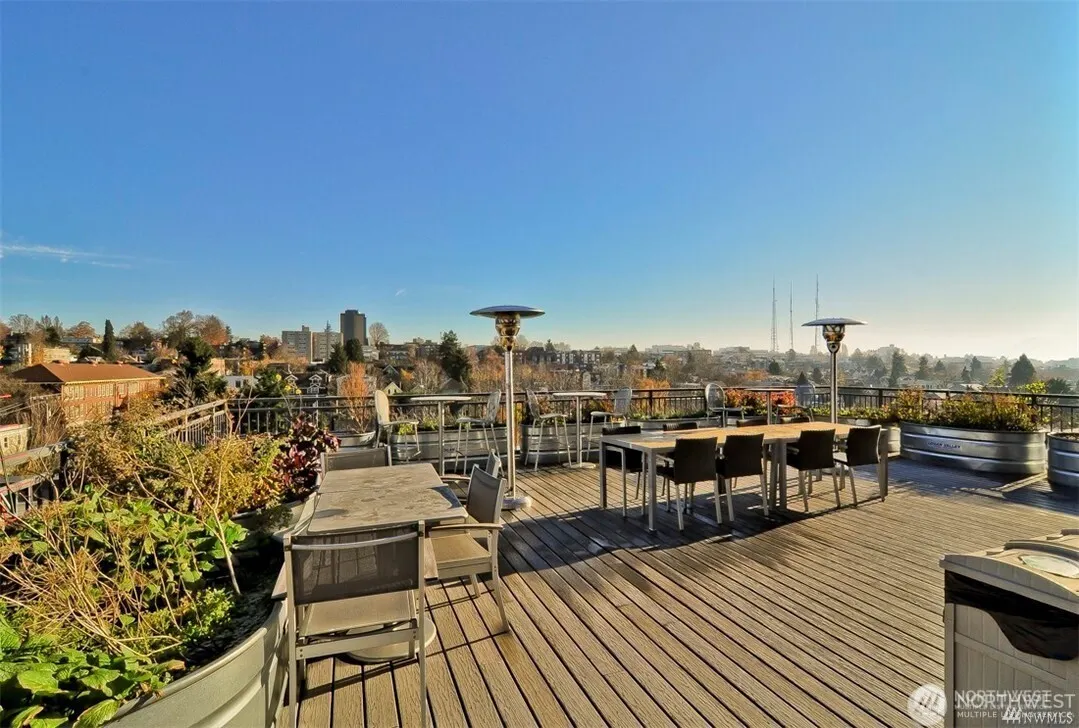 530 Broadway Avenue E #202, Seattle, WA 98102