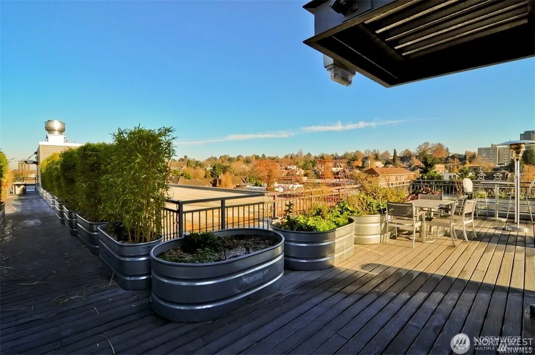 530 Broadway Avenue E #202, Seattle, WA 98102