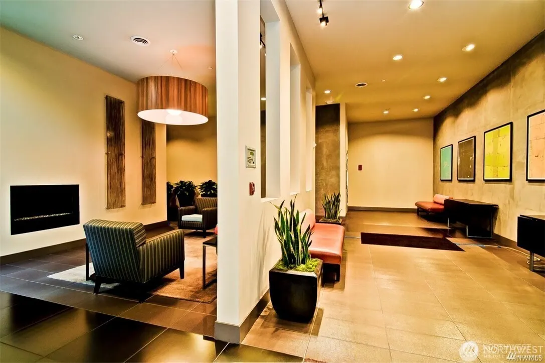 530 Broadway Avenue E #202, Seattle, WA 98102
