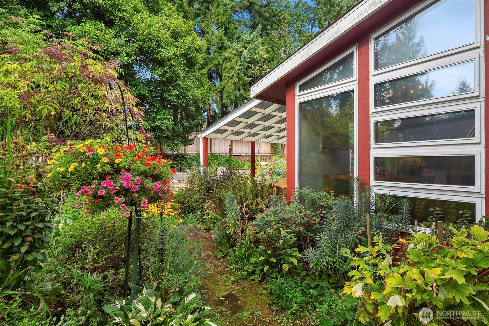 2020 NE 102nd Street , Seattle, WA 98125