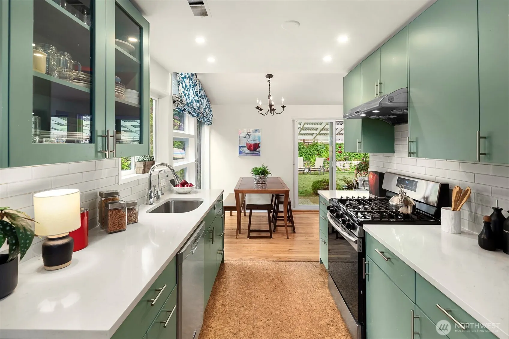 2020 NE 102nd Street , Seattle, WA 98125