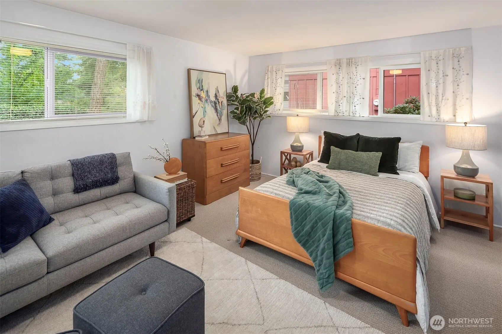 2020 NE 102nd Street , Seattle, WA 98125